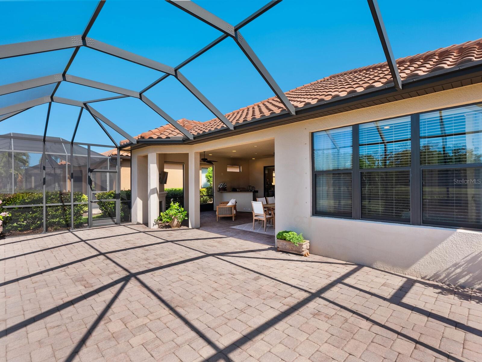Image 37 of 54 For 2525 Vaccaro Drive