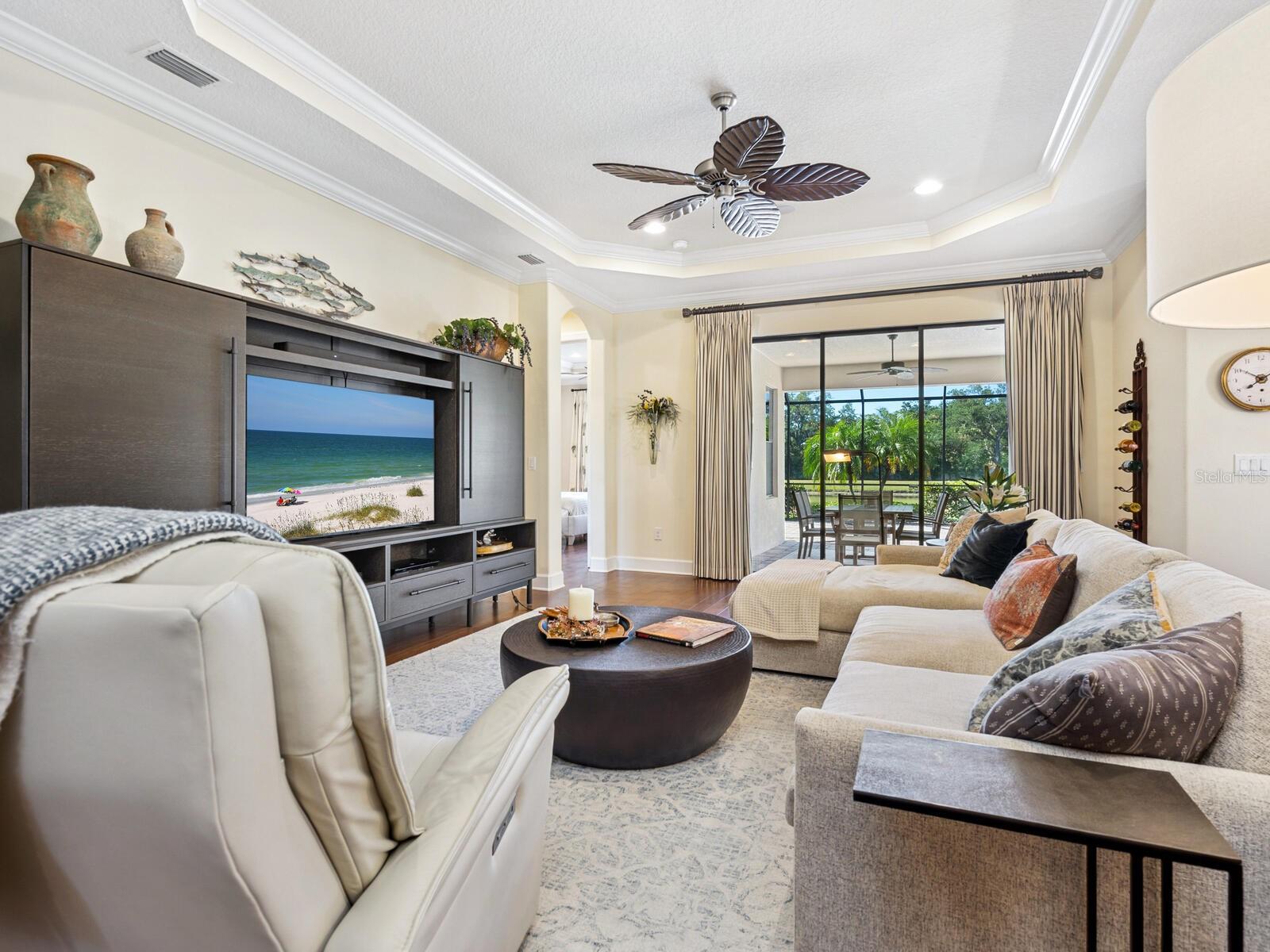 Image 8 of 54 For 2525 Vaccaro Drive