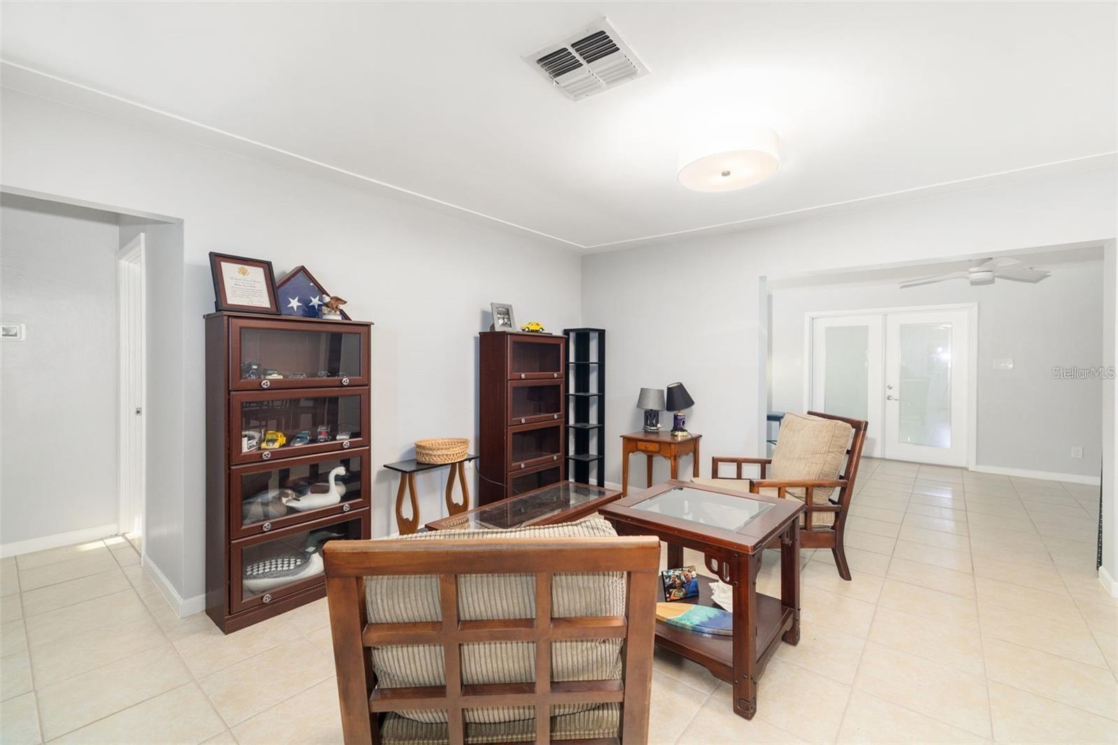 Image 11 of 47 For 5522 Yorkshire Way