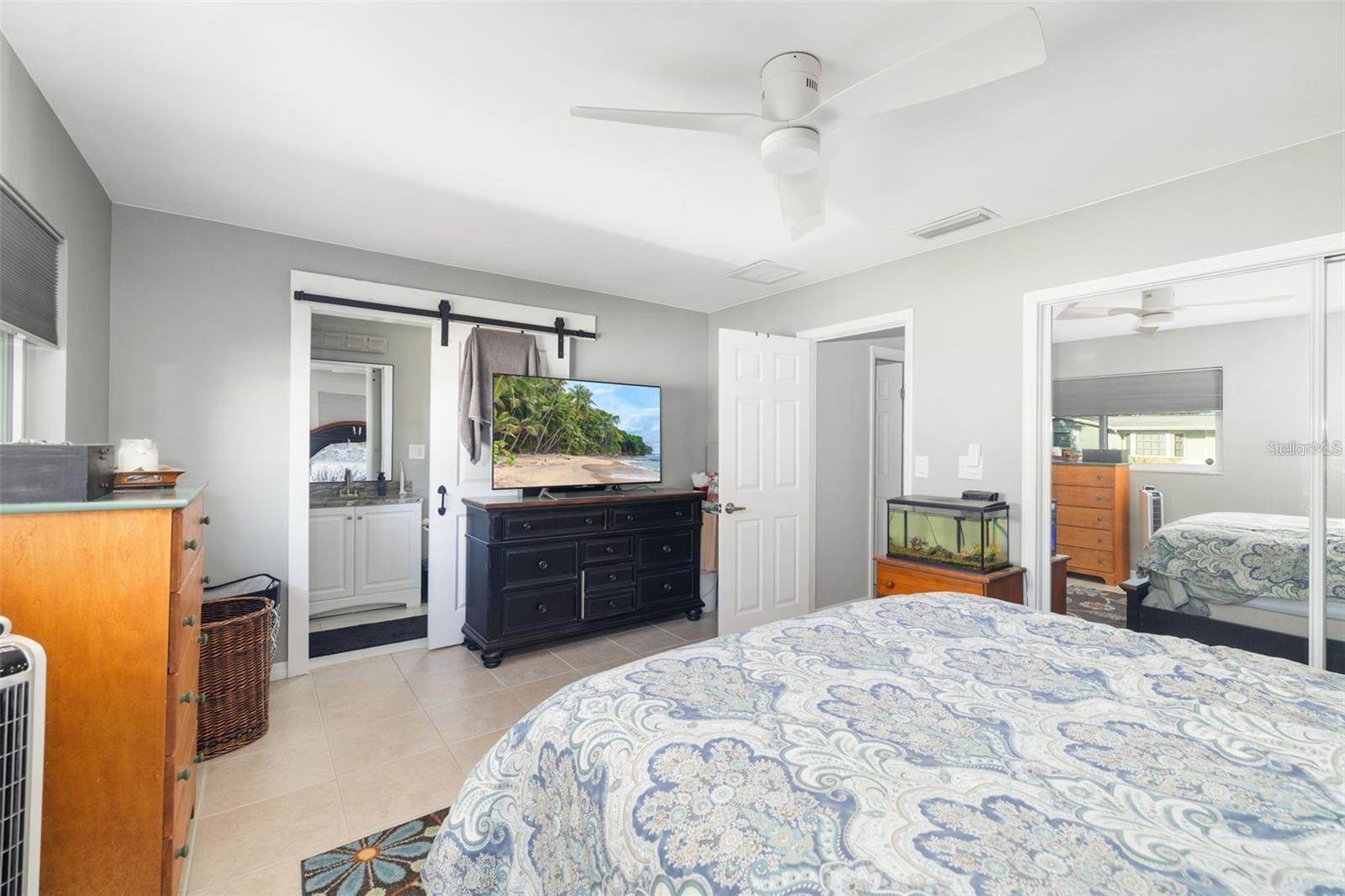 Image 13 of 47 For 5522 Yorkshire Way