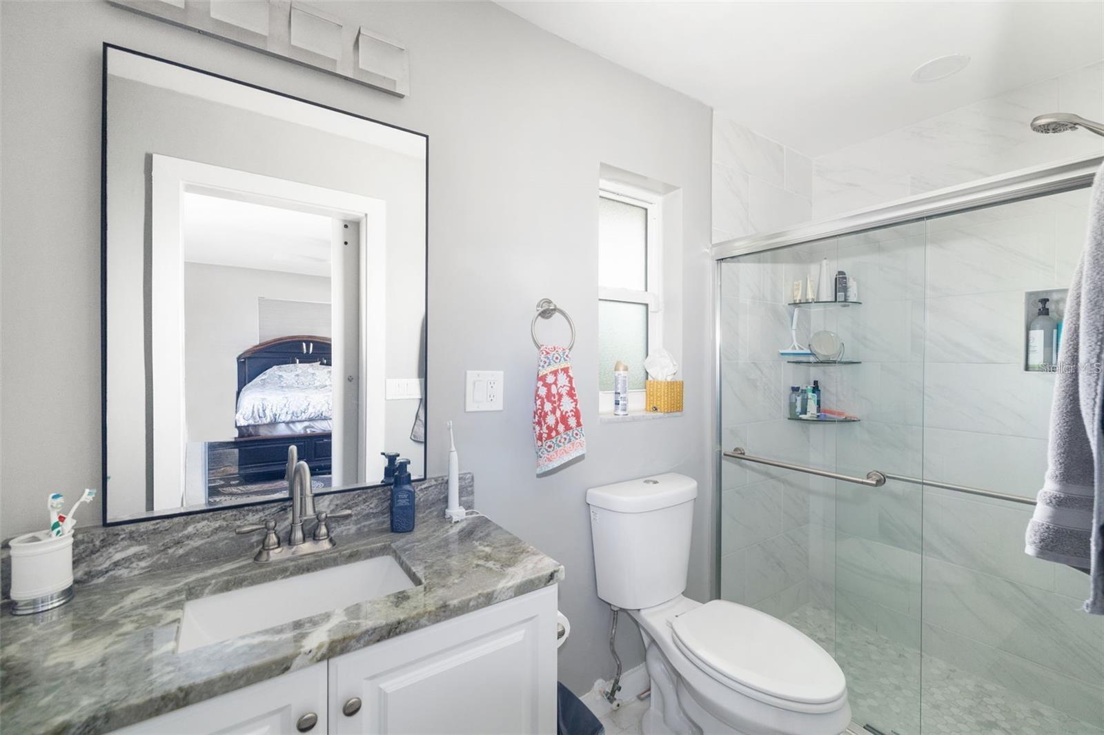 Image 16 of 47 For 5522 Yorkshire Way