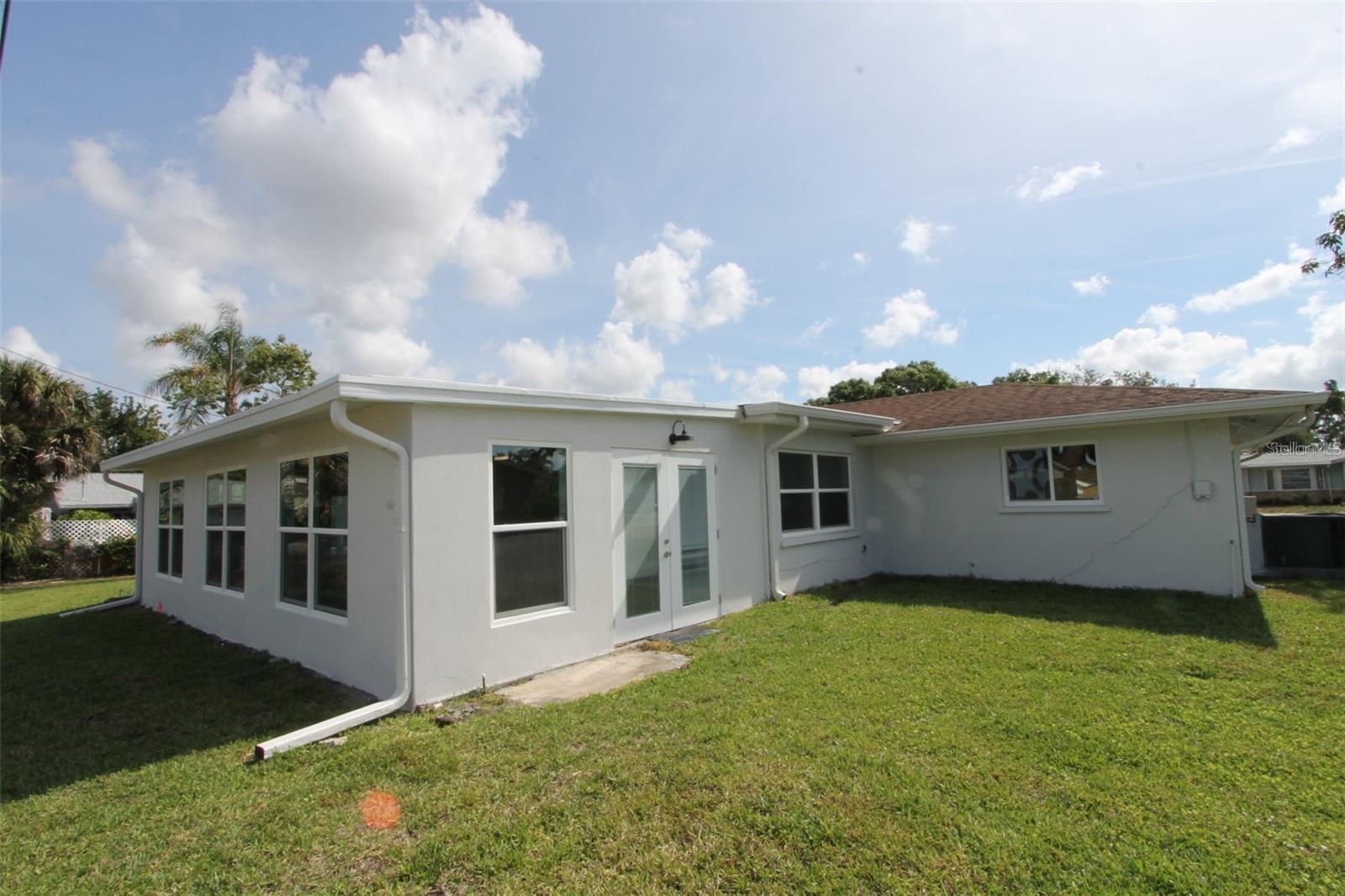 Image 31 of 47 For 5522 Yorkshire Way