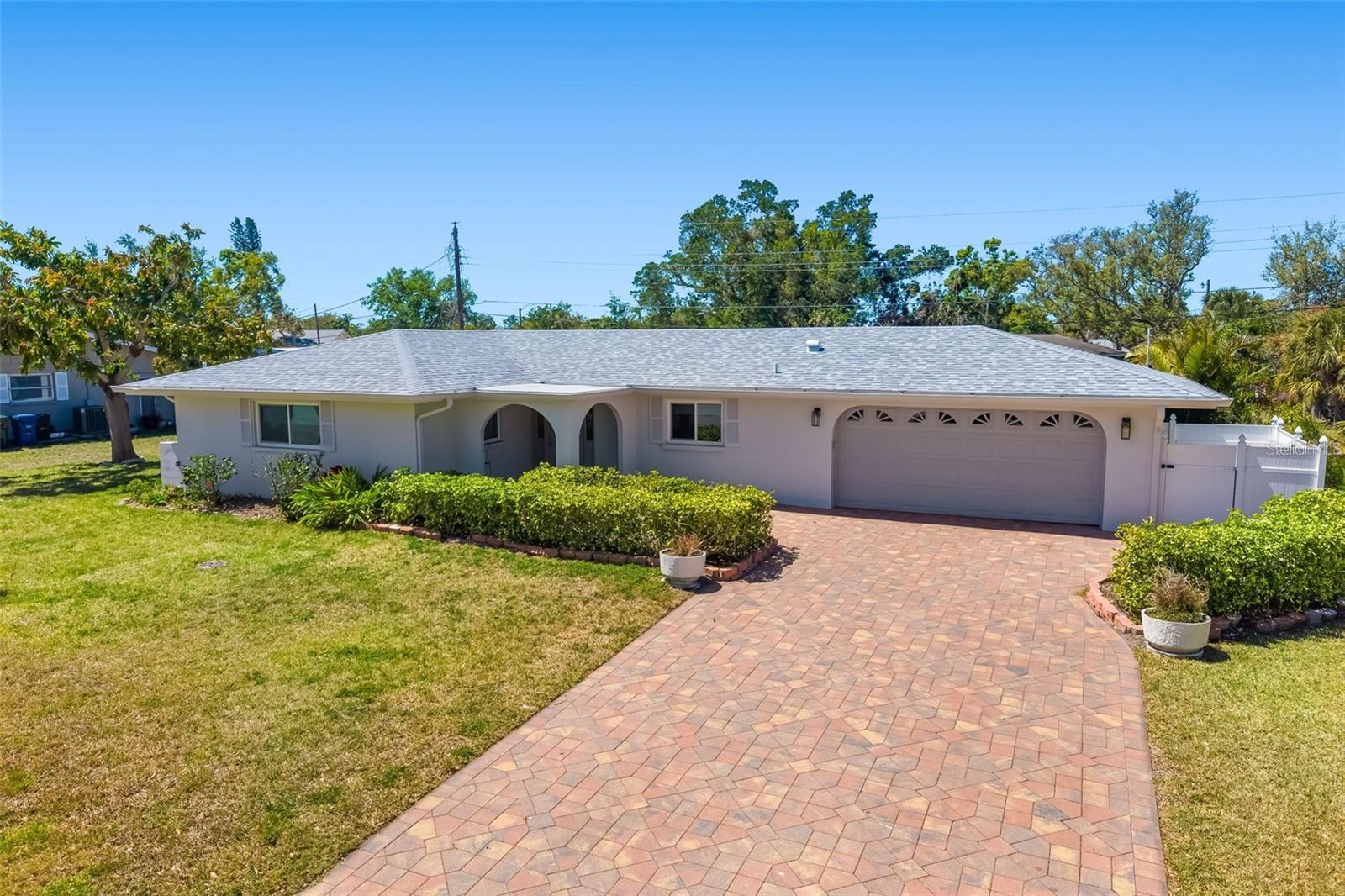 Image 4 of 47 For 5522 Yorkshire Way