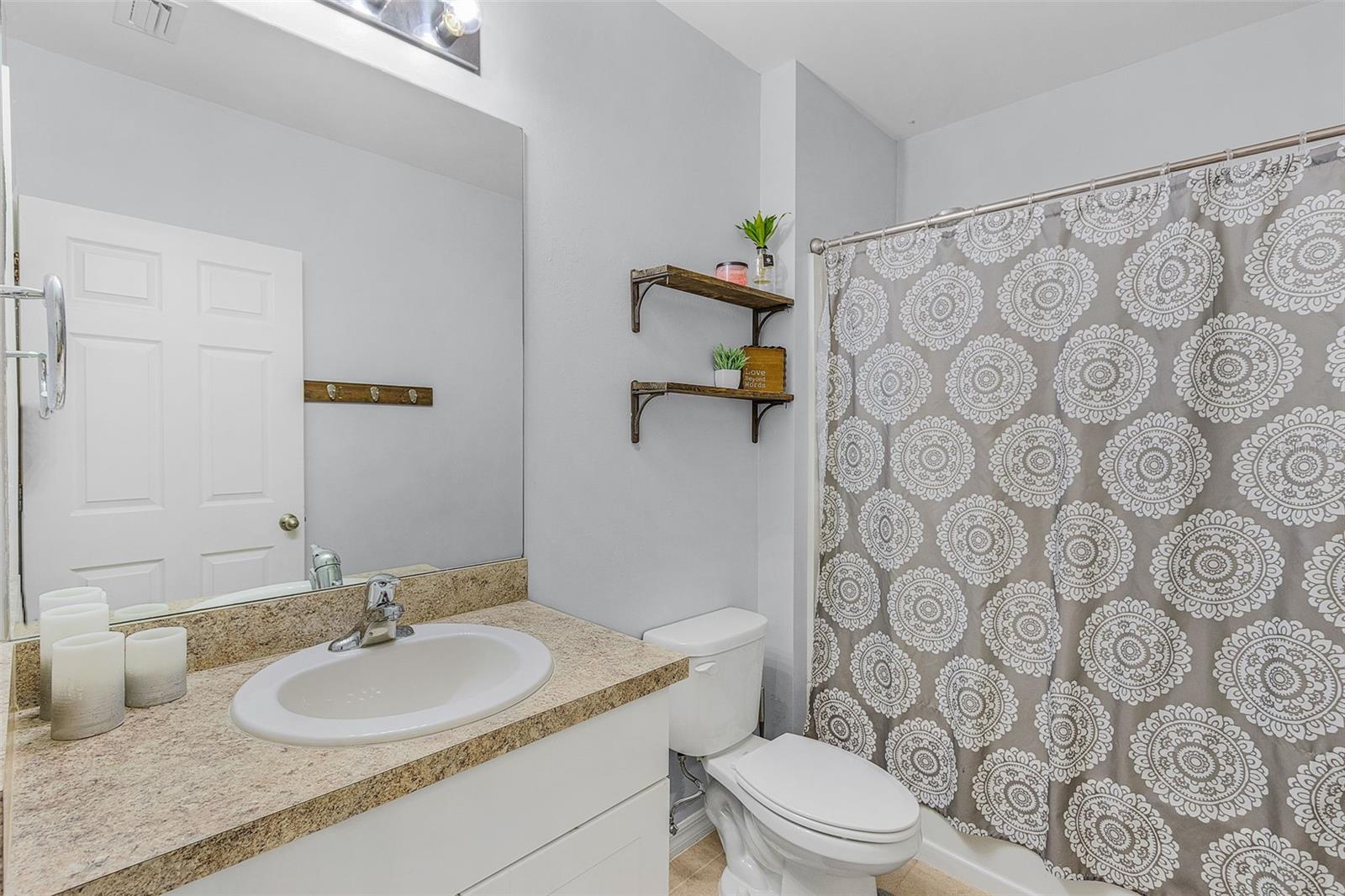 Image 17 of 28 For 7069 Waterford Parkway