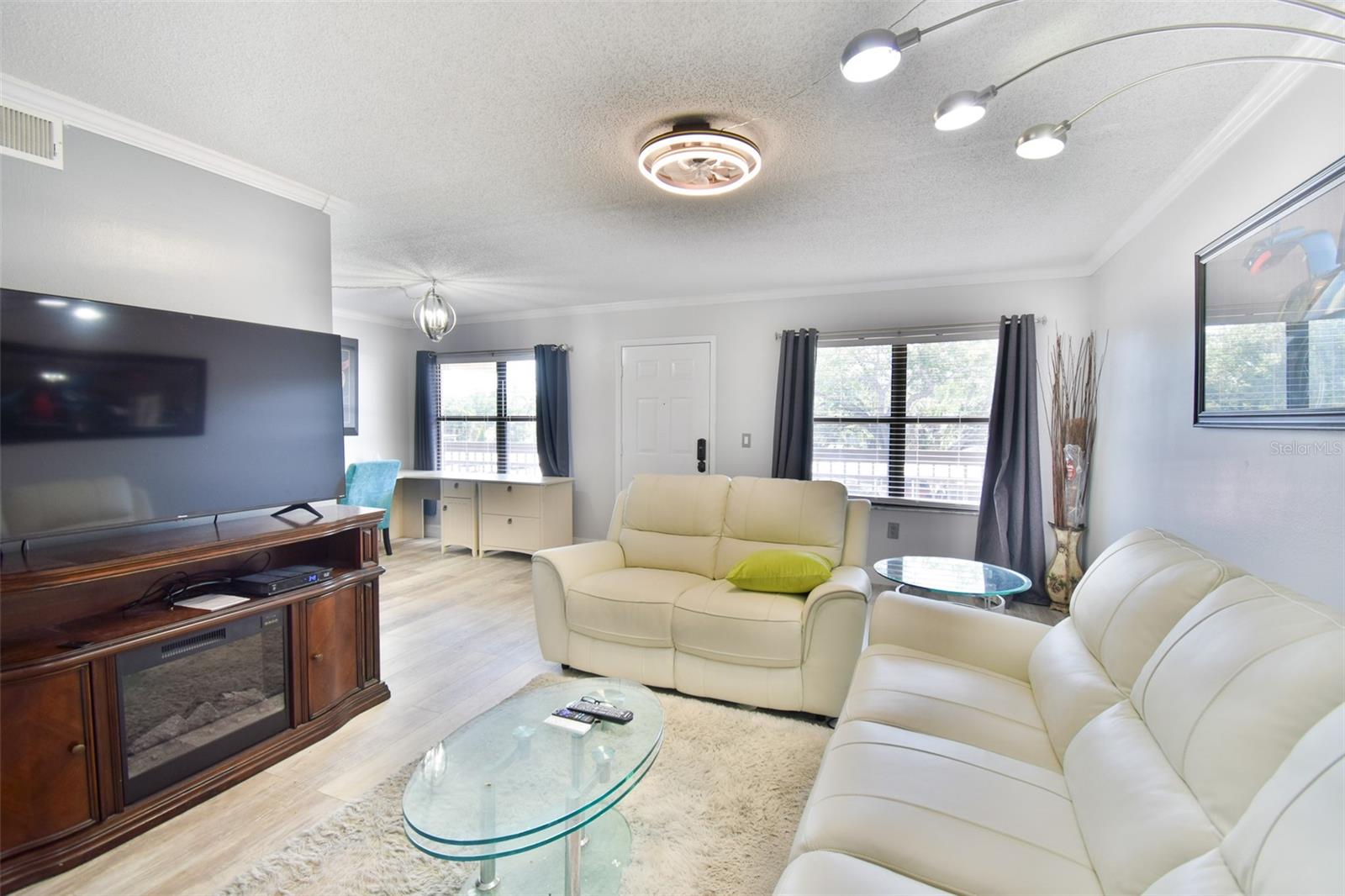 Image 12 of 70 For 625 30th Avenue W G210