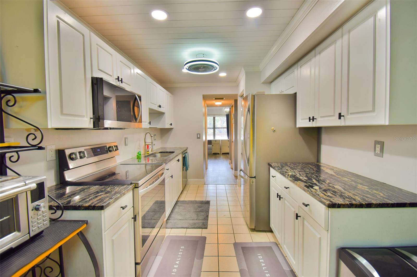 Image 17 of 70 For 625 30th Avenue W G210