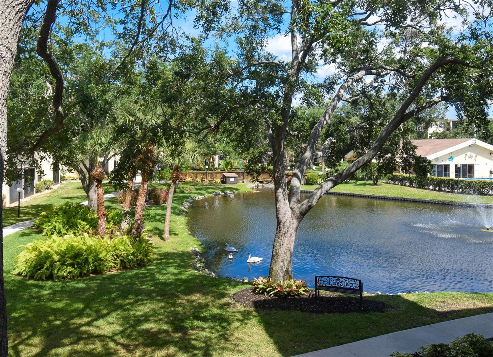 Image 4 of 70 For 625 30th Avenue W G210