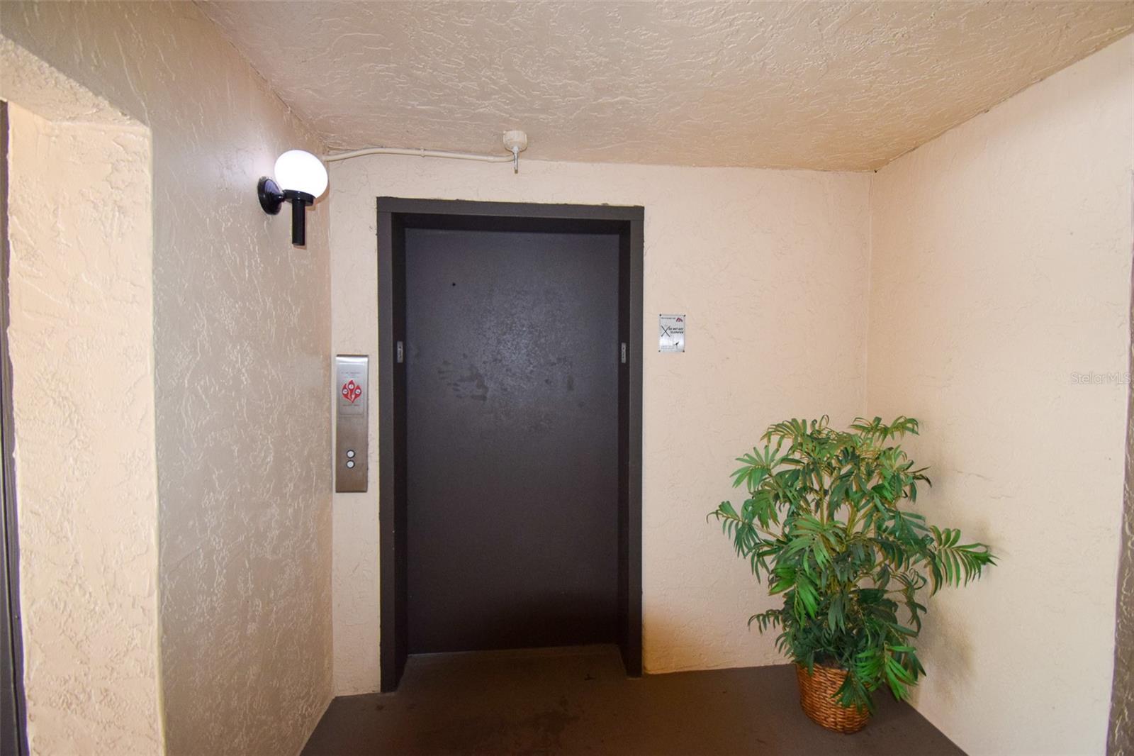 Image 6 of 70 For 625 30th Avenue W G210