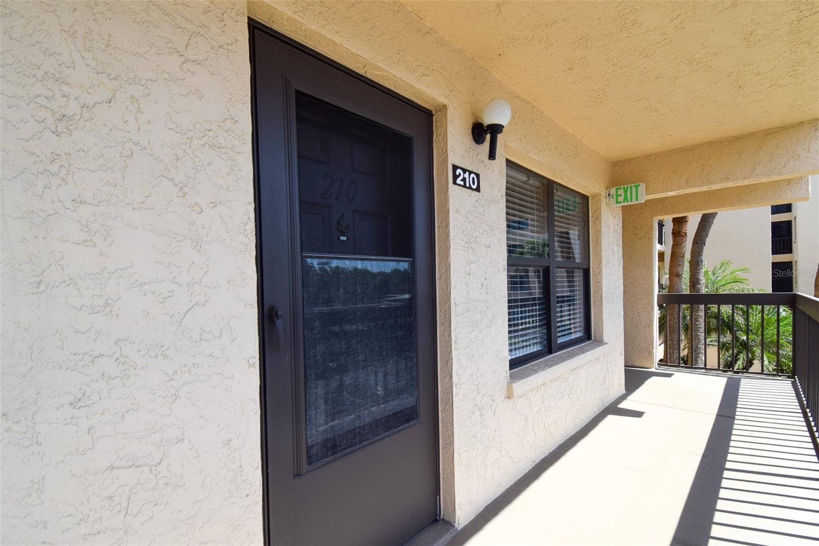 Image 8 of 70 For 625 30th Avenue W G210