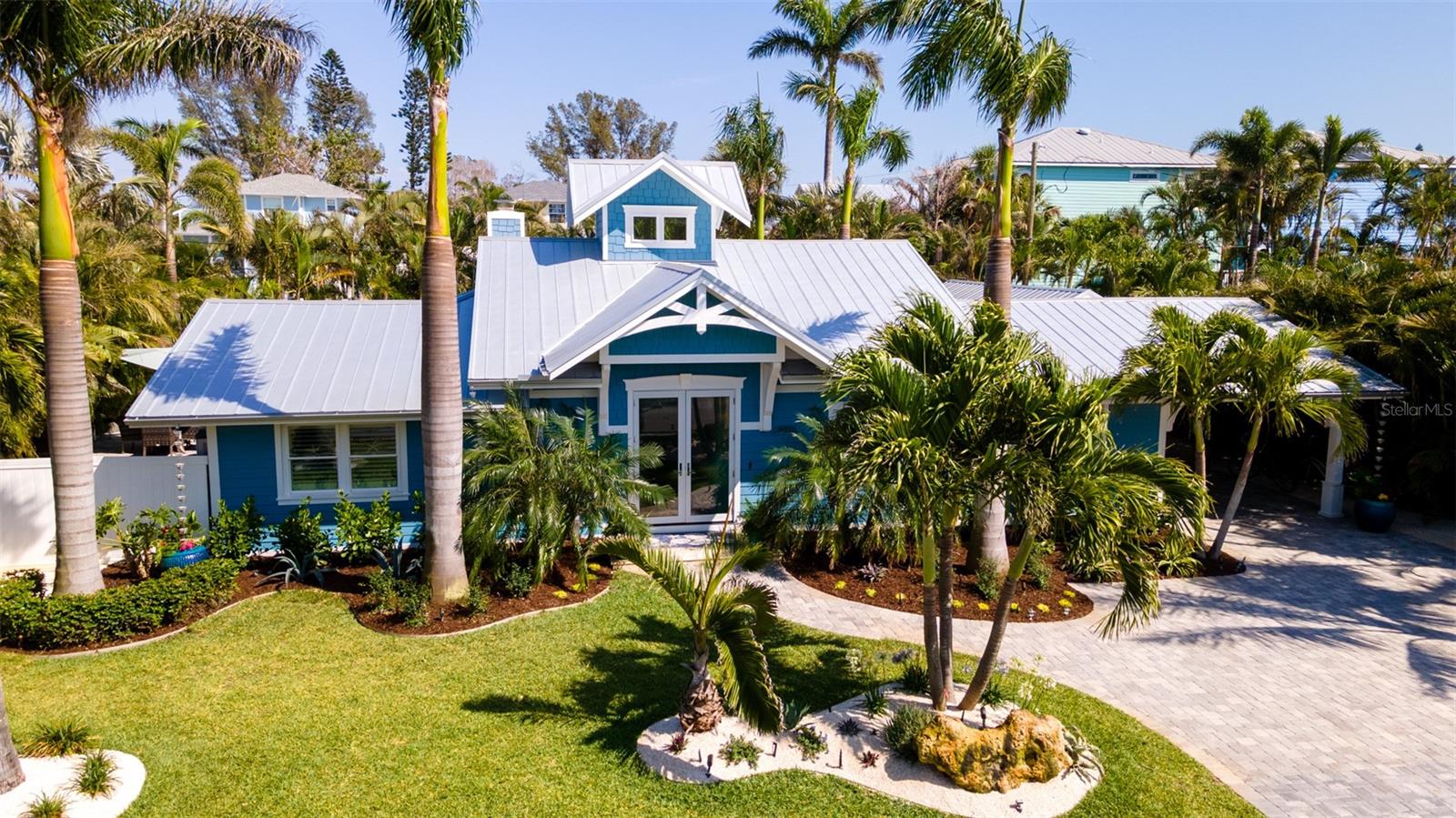 Listing photo id 0 for 403 75th Street