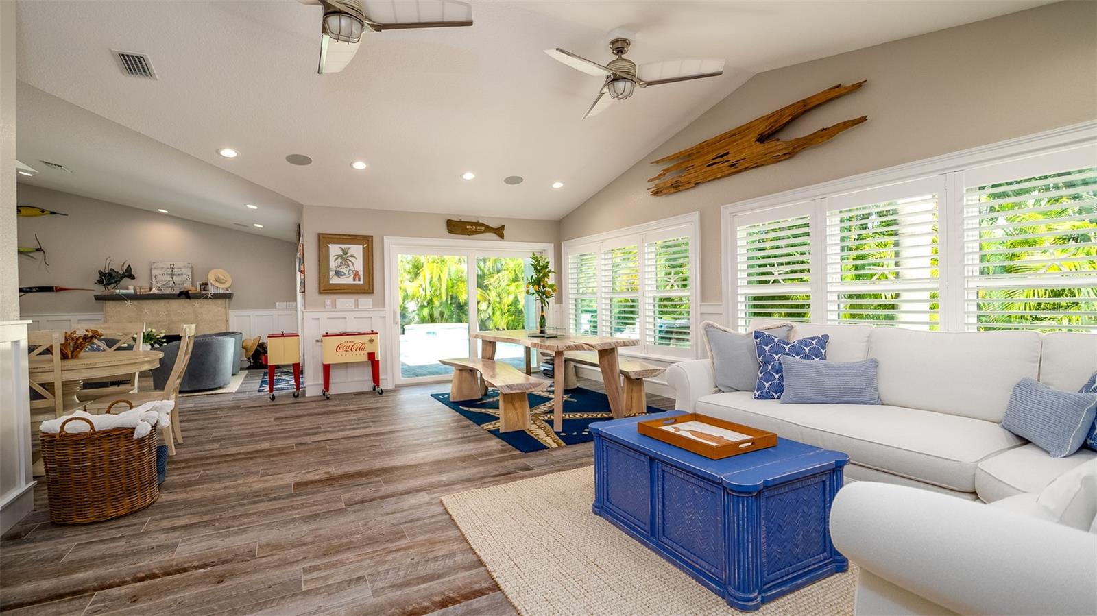 Listing photo id 22 for 403 75th Street