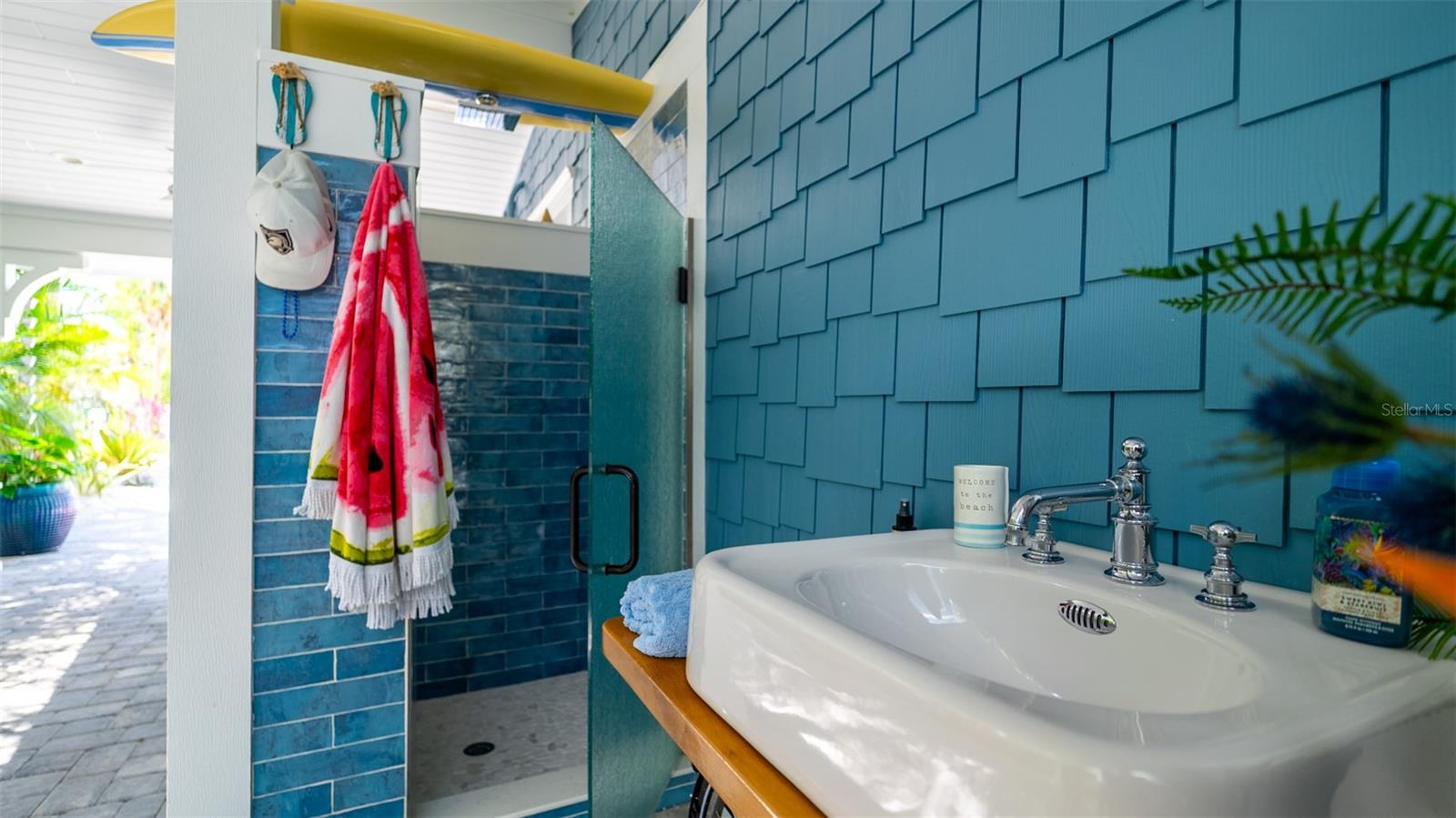 Listing photo id 43 for 403 75th Street
