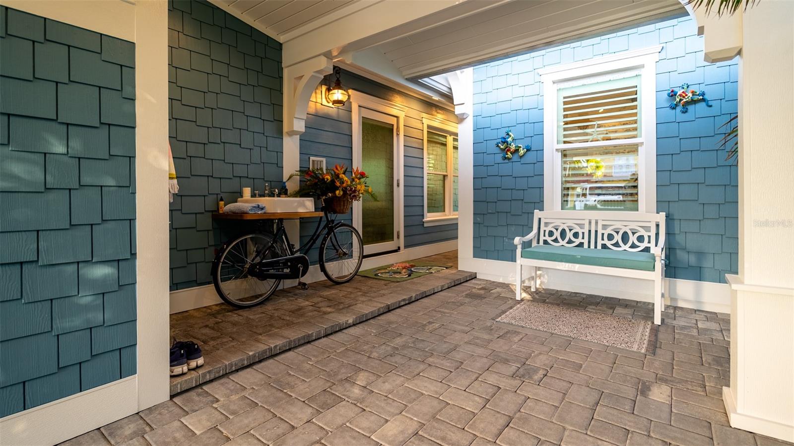 Listing photo id 44 for 403 75th Street