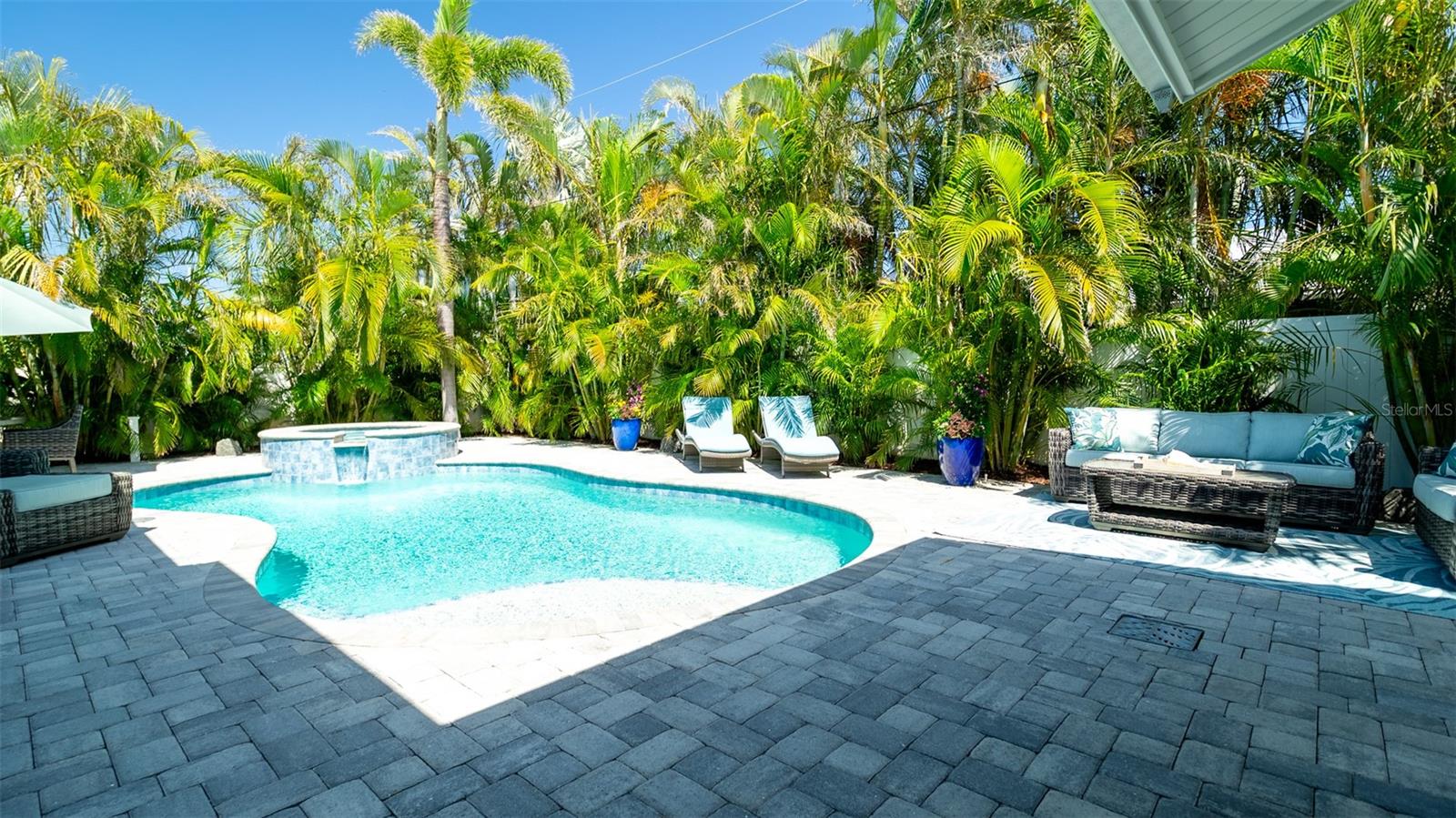 Listing photo id 47 for 403 75th Street