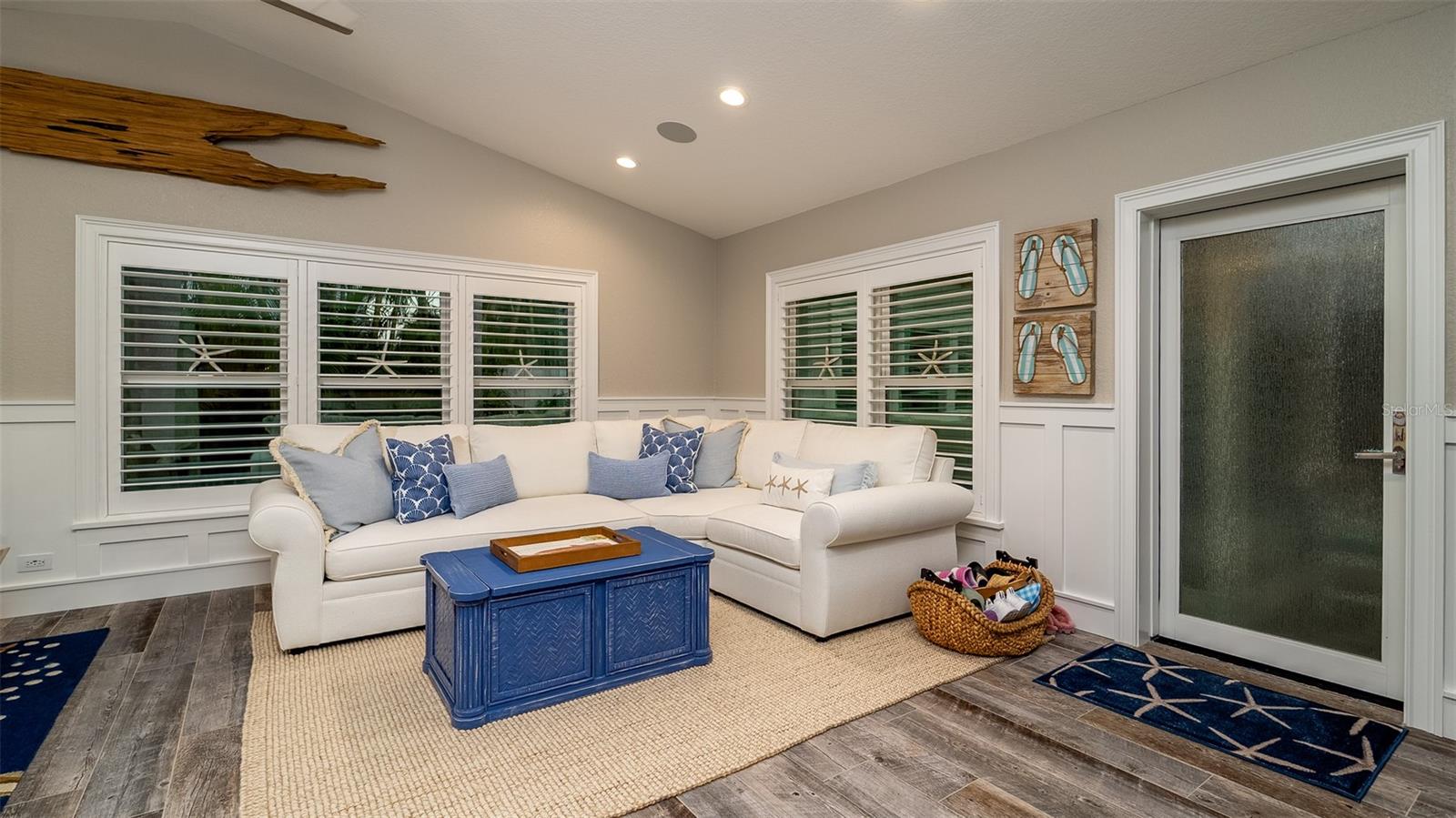 Listing photo id 62 for 403 75th Street