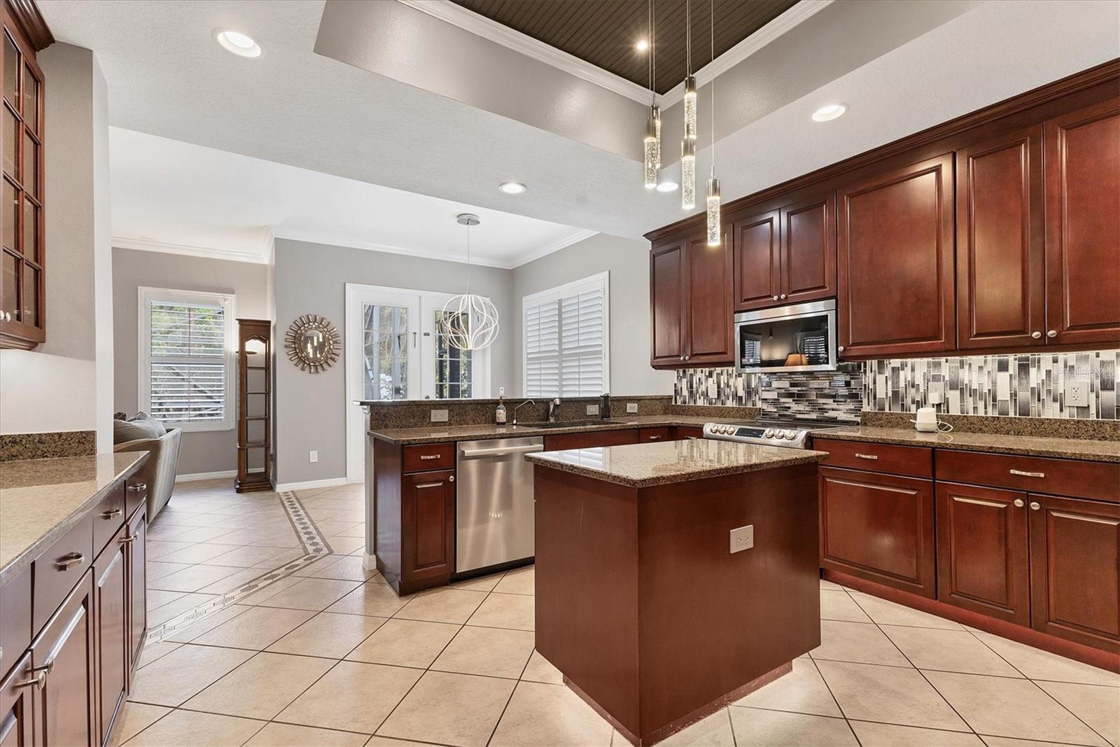 Image 10 of 45 For 6539 37th Street E