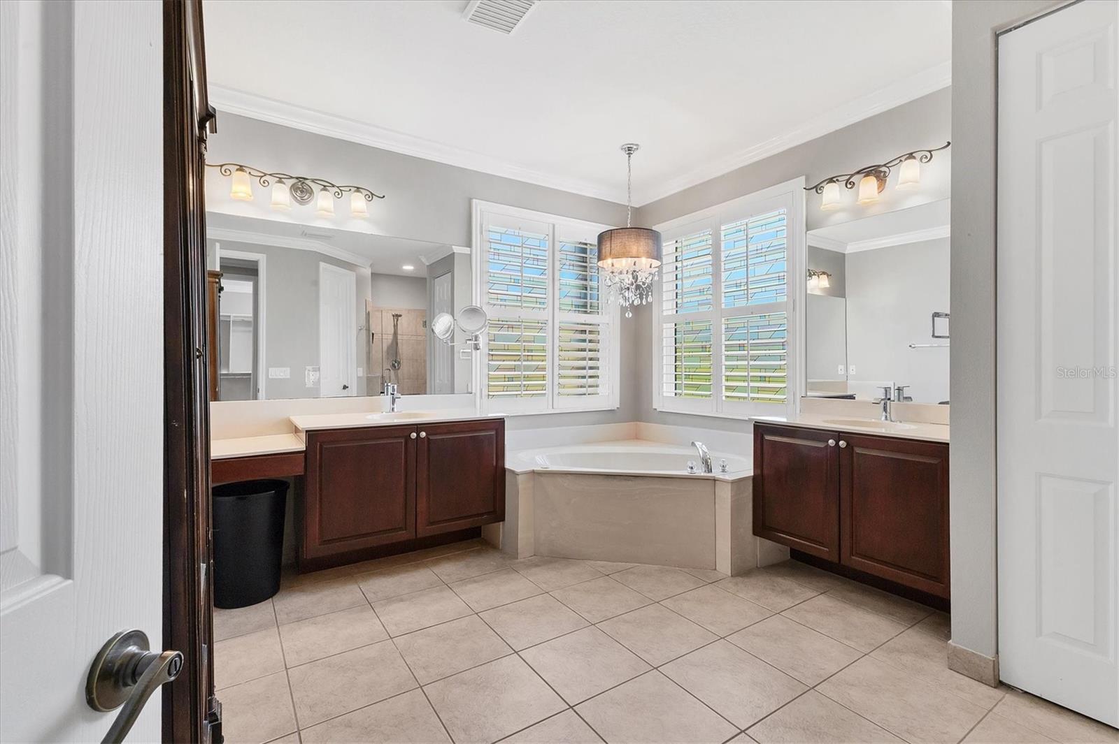 Image 16 of 45 For 6539 37th Street E