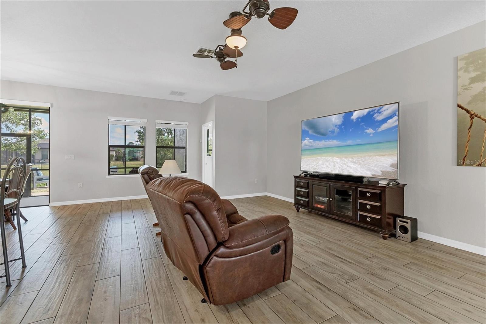 Image 14 of 55 For 7418 61st Street E