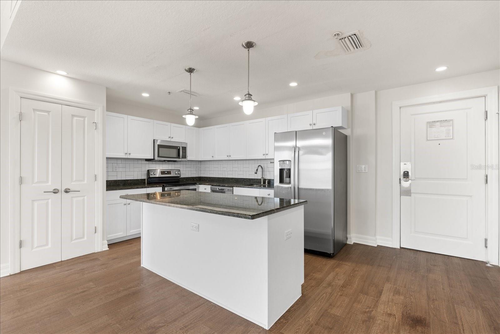 Image 5 of 27 For 536 Bahia Beach Boulevard 407a