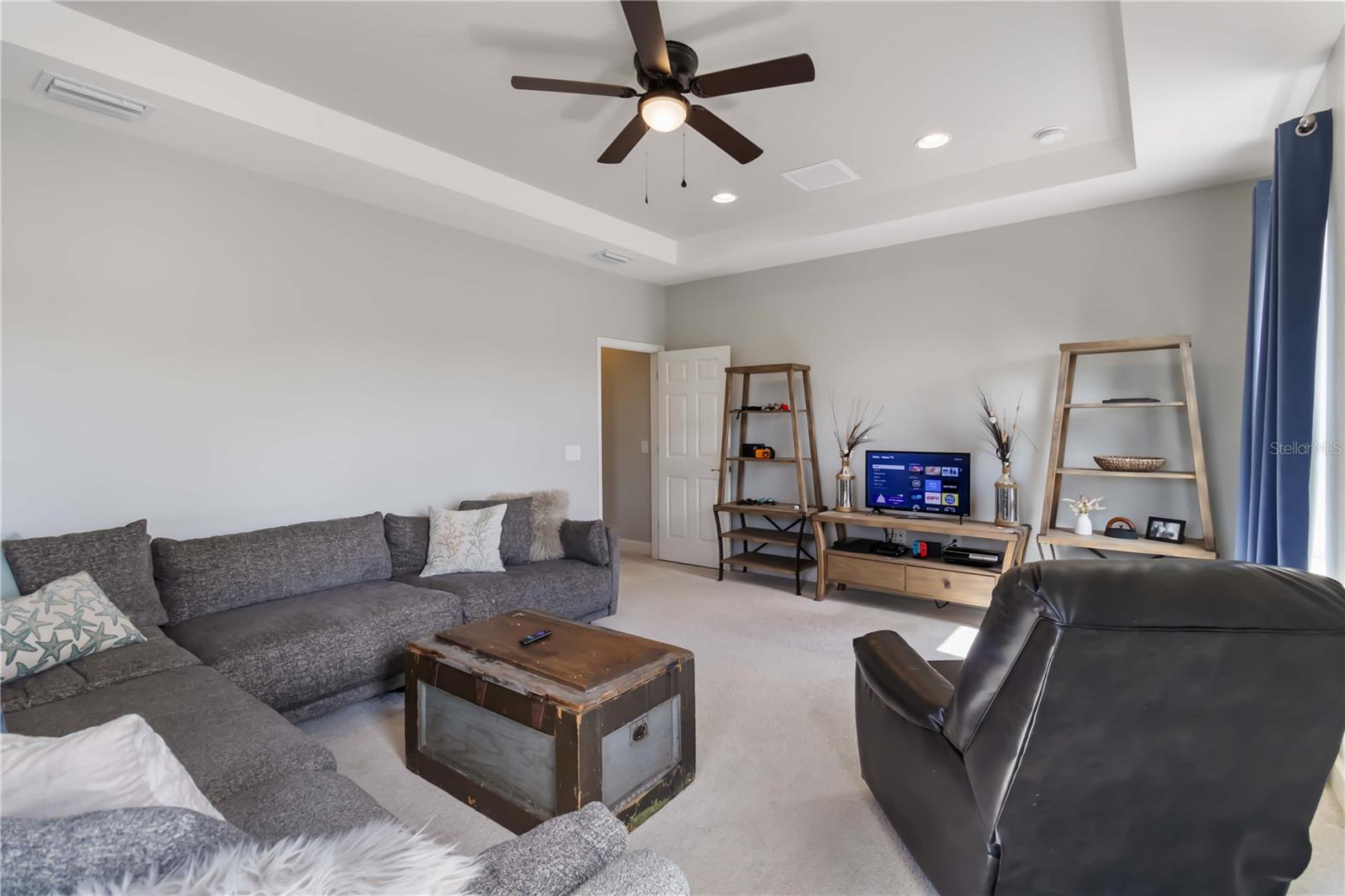 Image 31 of 70 For 5978 Anise Drive