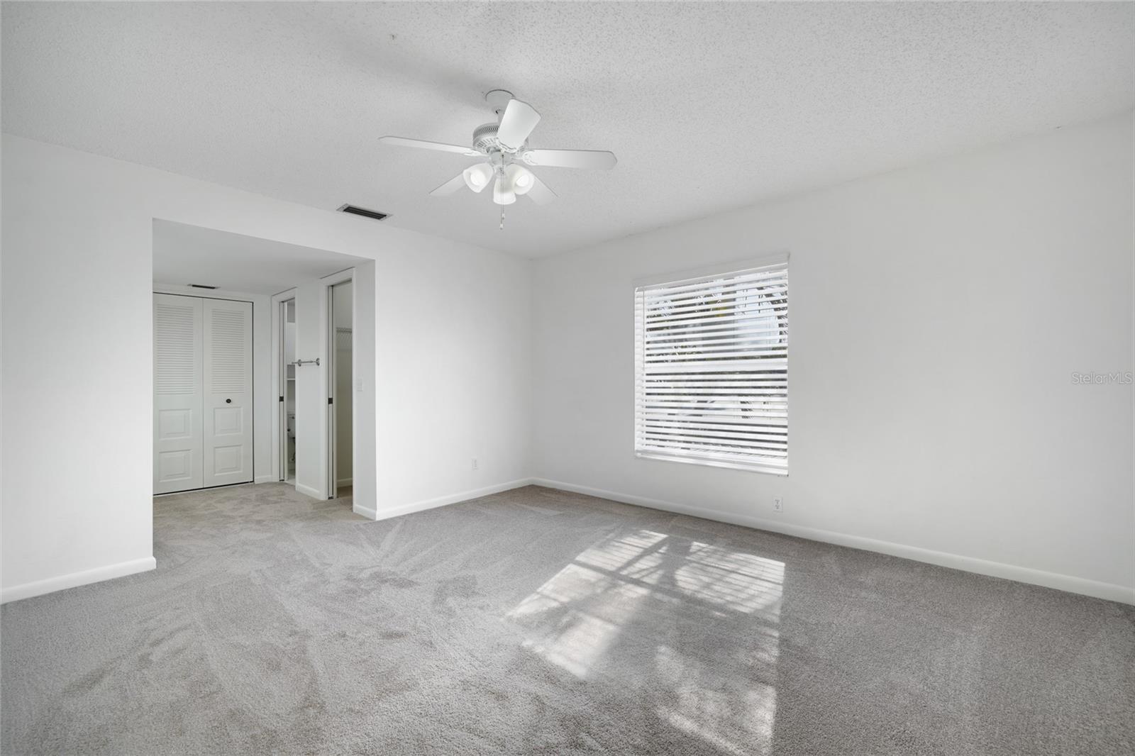 Image 12 of 30 For 5922 7th Avenue W 5922