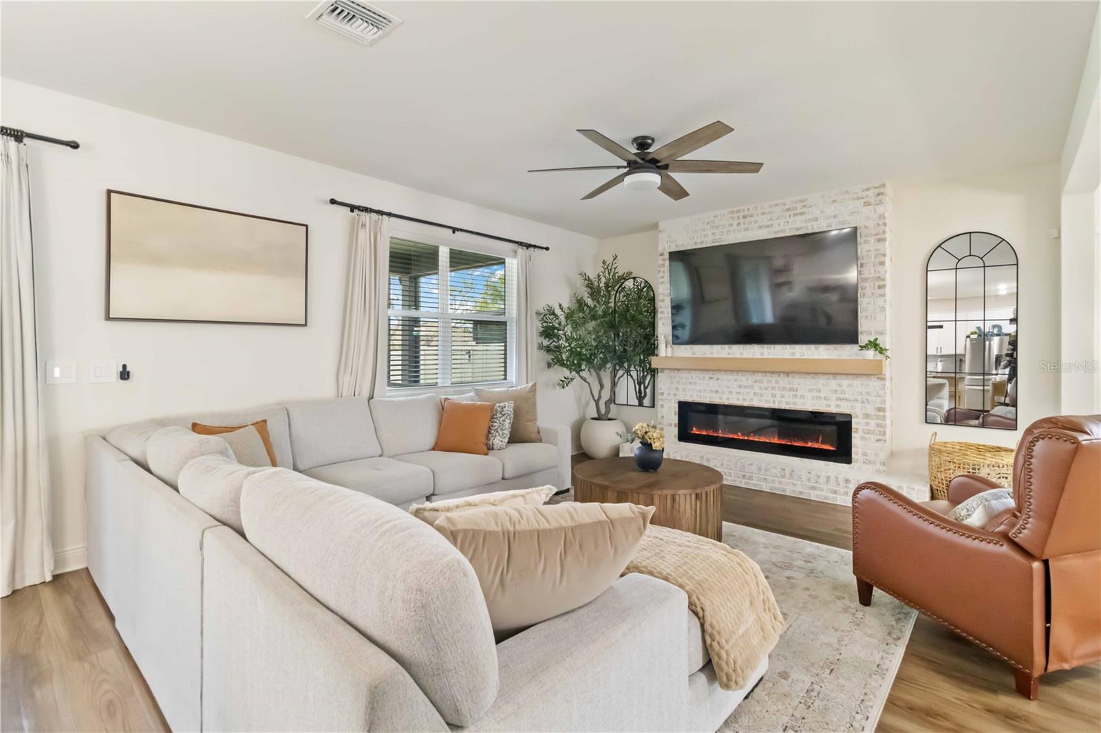 Image 16 of 58 For 14363 59th Circle E