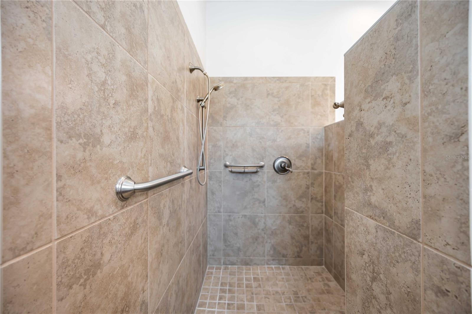 Image 14 of 33 For 7231 Brambury Court