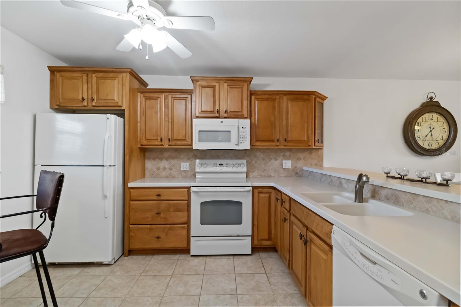Image 14 of 42 For 175 Kings Highway B5
