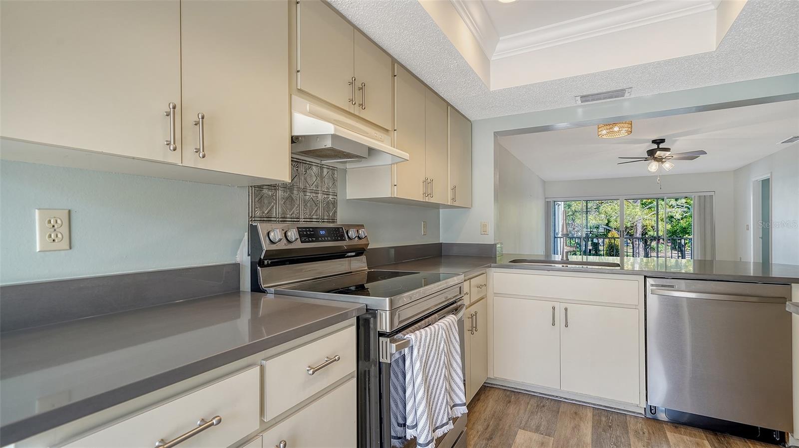 Image 15 of 68 For 5269 Wedgewood Lane 36