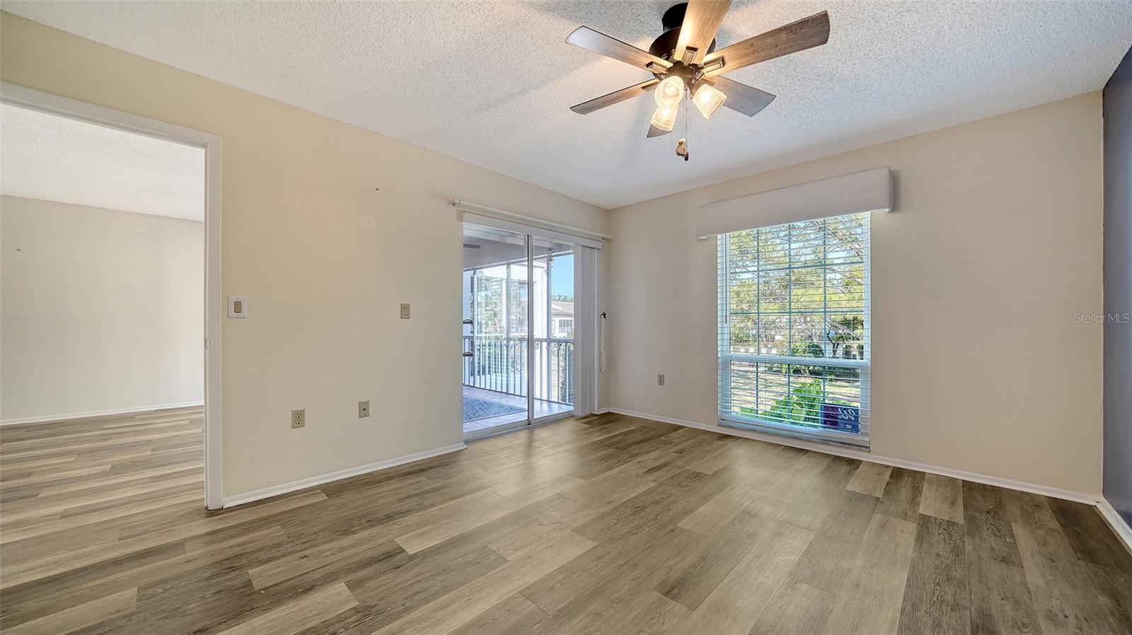 Image 18 of 68 For 5269 Wedgewood Lane 36