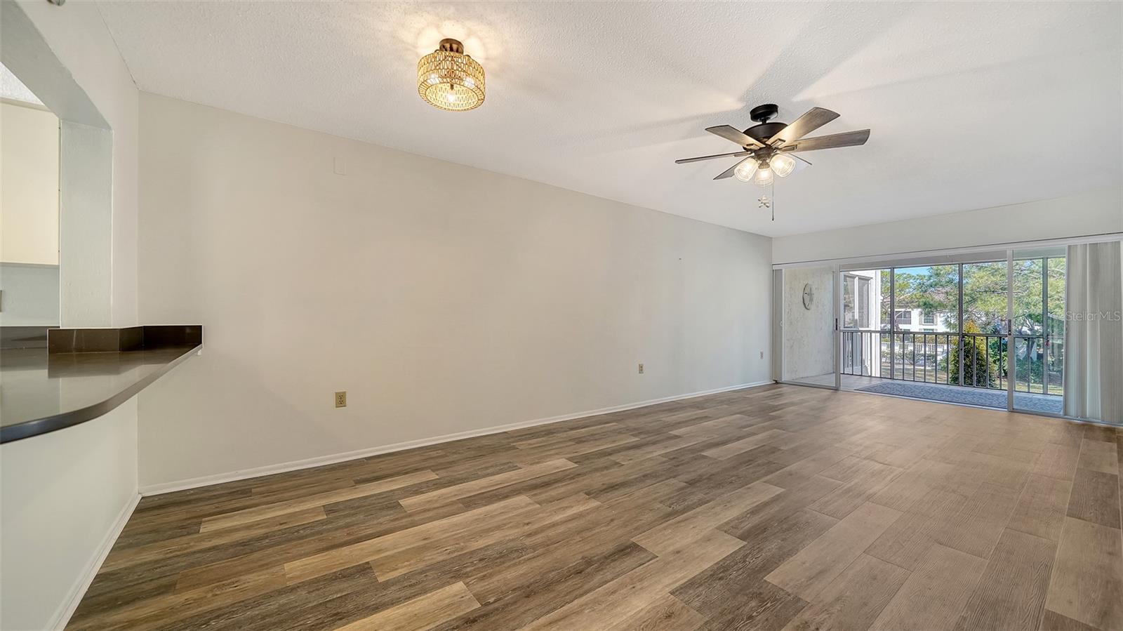 Image 5 of 68 For 5269 Wedgewood Lane 36