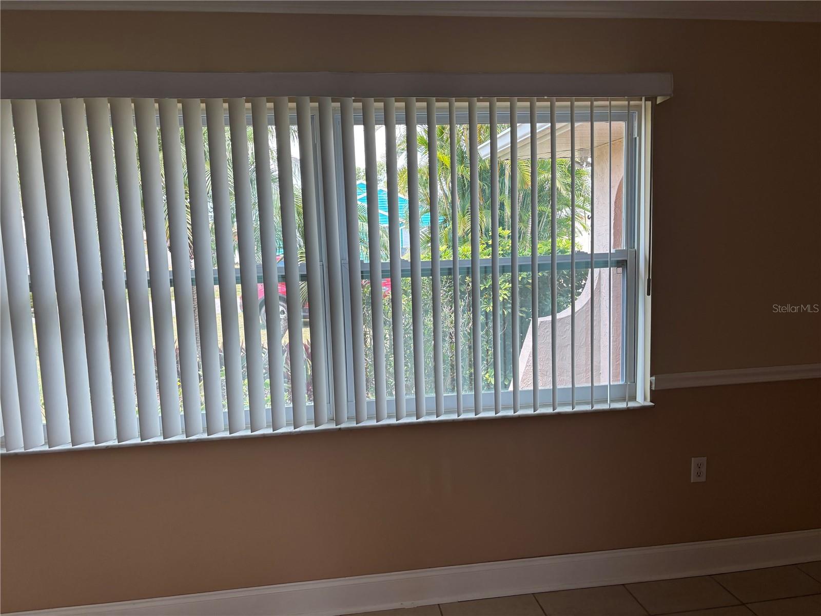 Image 11 of 25 For 307 Flamingo Road