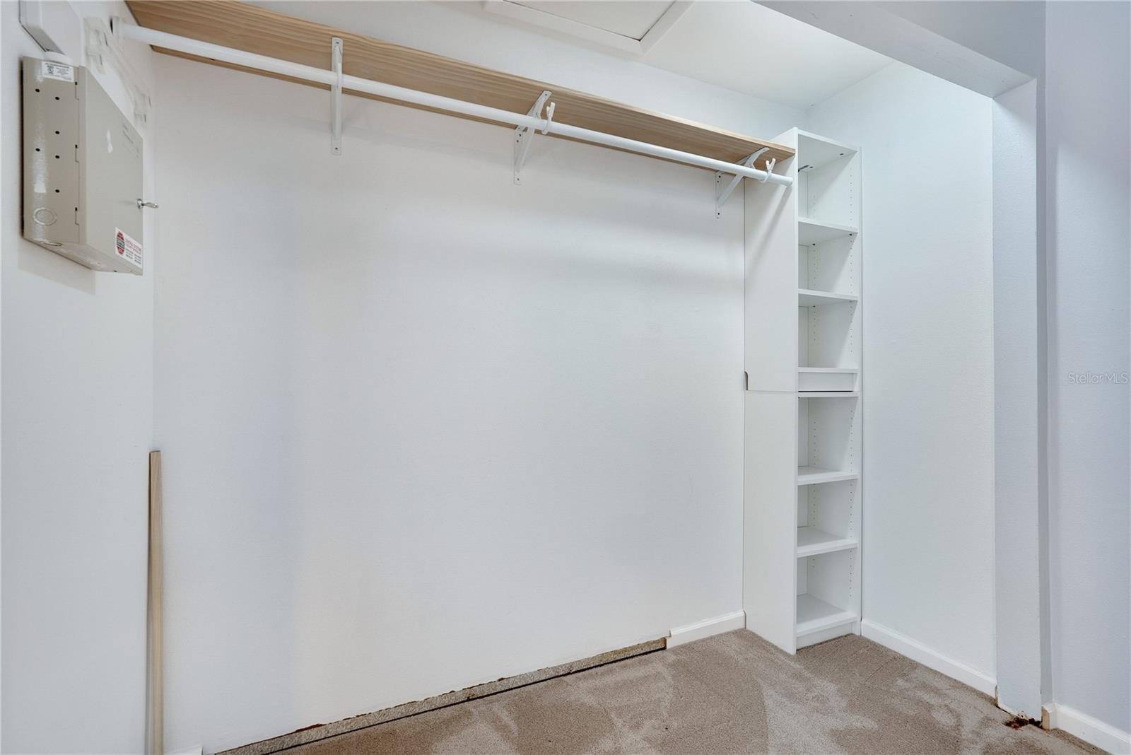 Image 21 of 43 For 928 Sunridge Drive F2