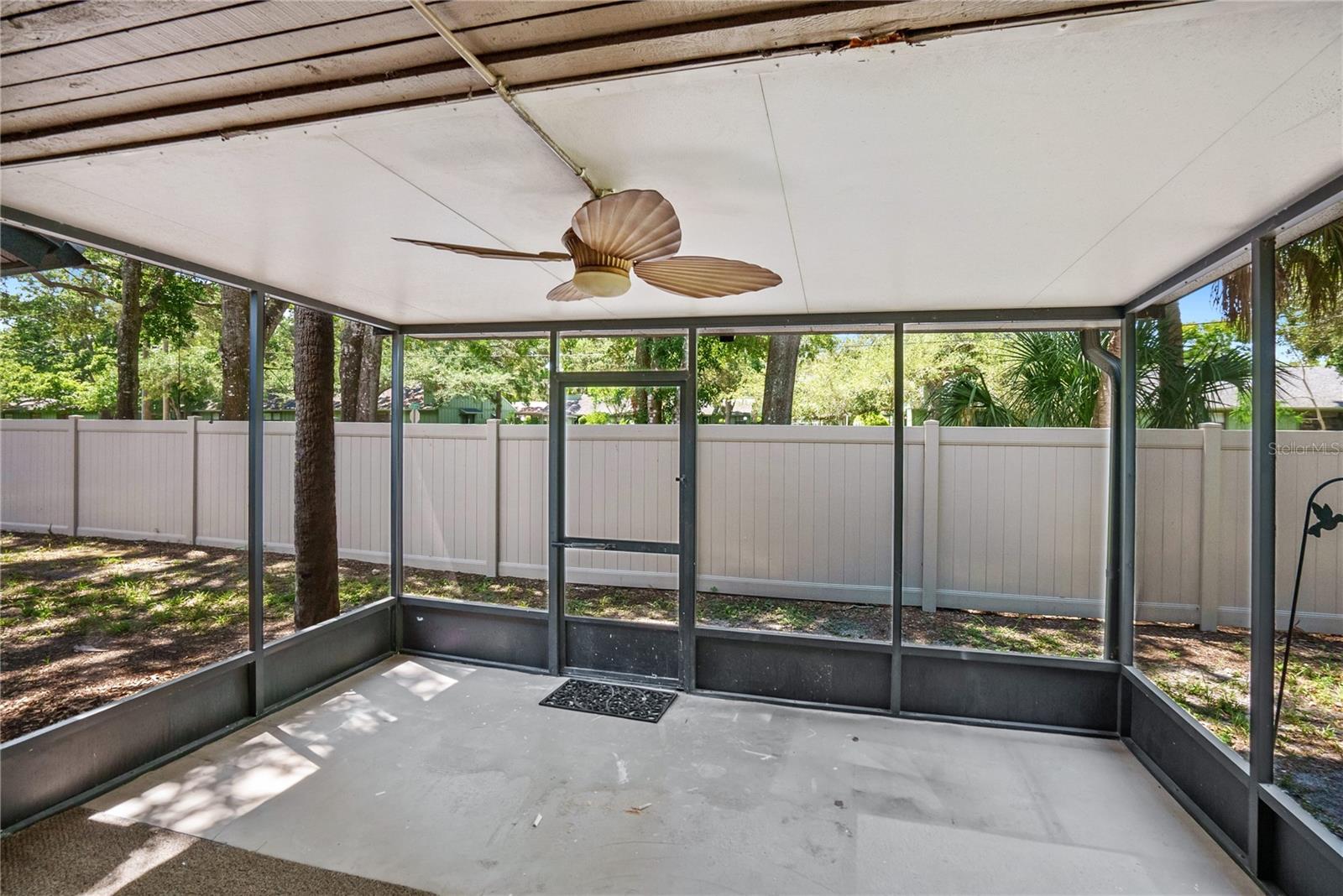 Image 30 of 43 For 928 Sunridge Drive F2