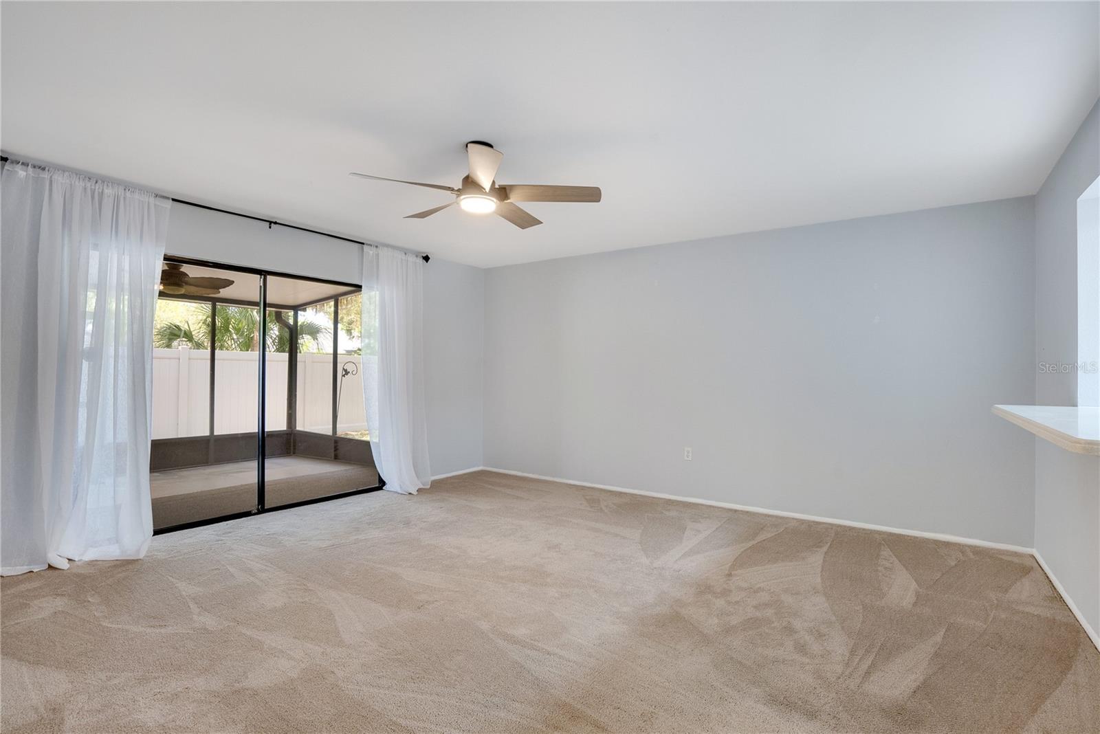 Image 4 of 43 For 928 Sunridge Drive F2