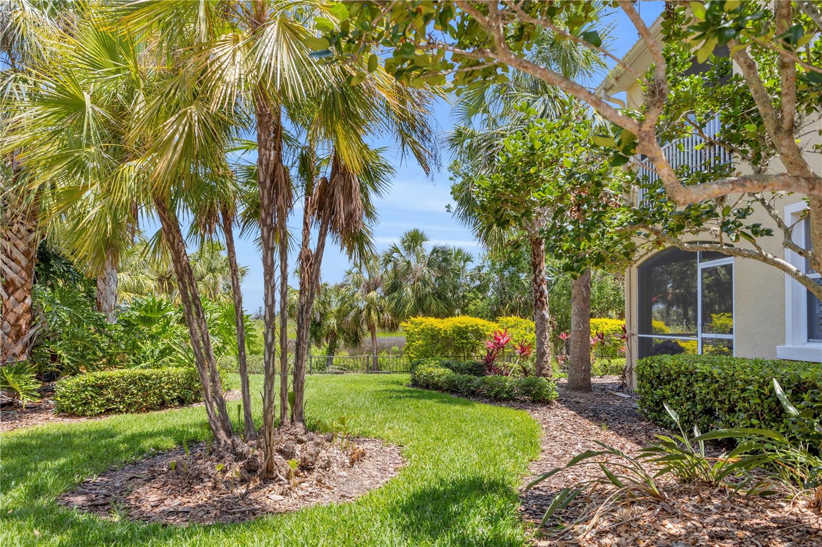 Image 49 of 50 For 927 River Basin Court 201c