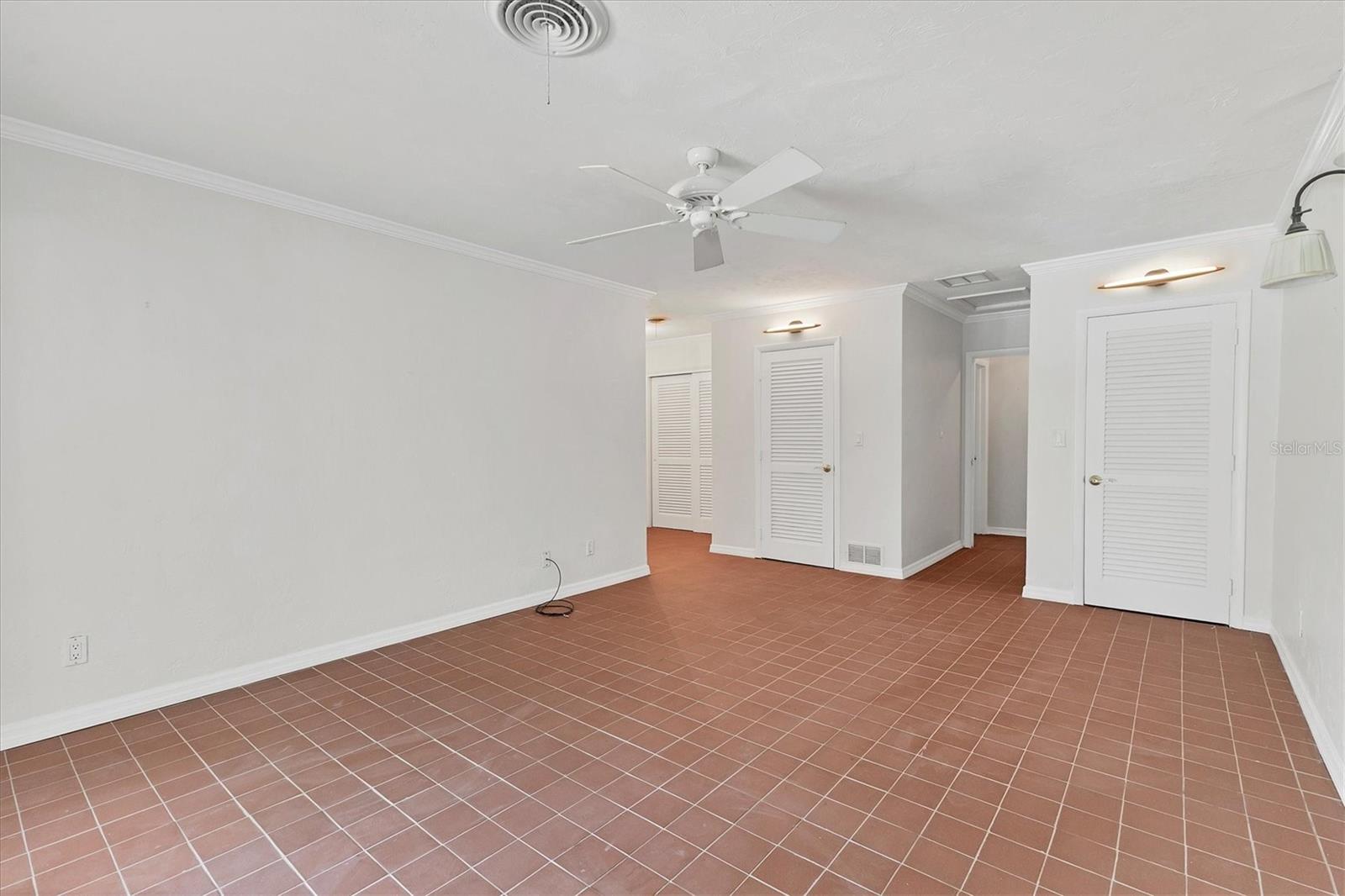 Image 20 of 50 For 2410 Tanglewood Drive