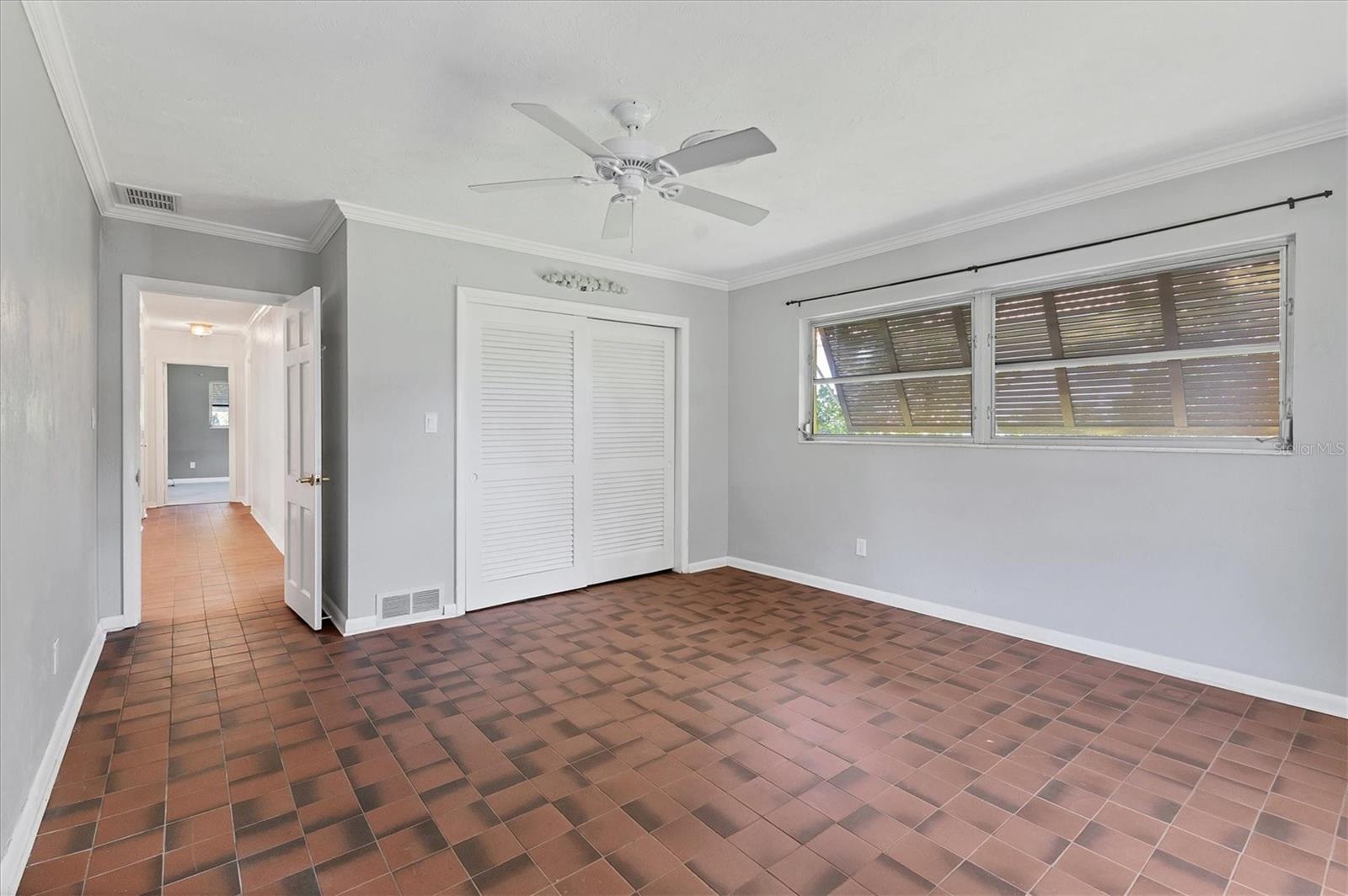 Image 25 of 50 For 2410 Tanglewood Drive