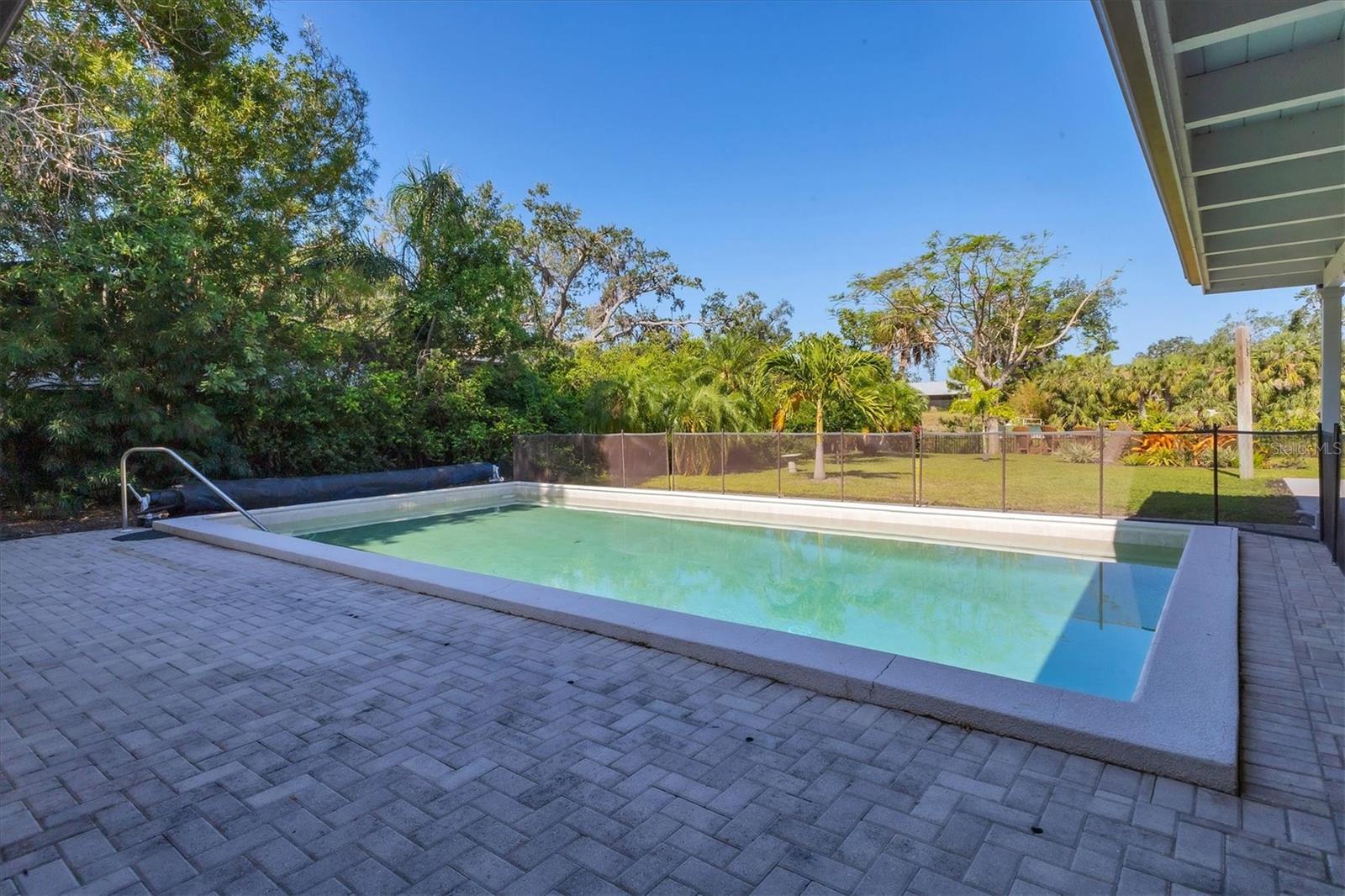 Image 35 of 50 For 2410 Tanglewood Drive