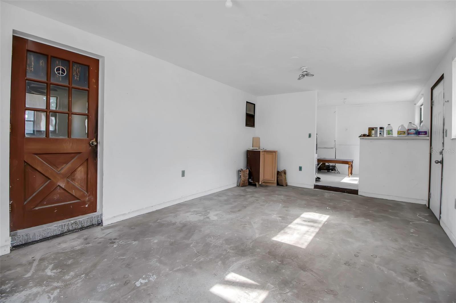 Image 8 of 34 For 4918 Lahaina Drive