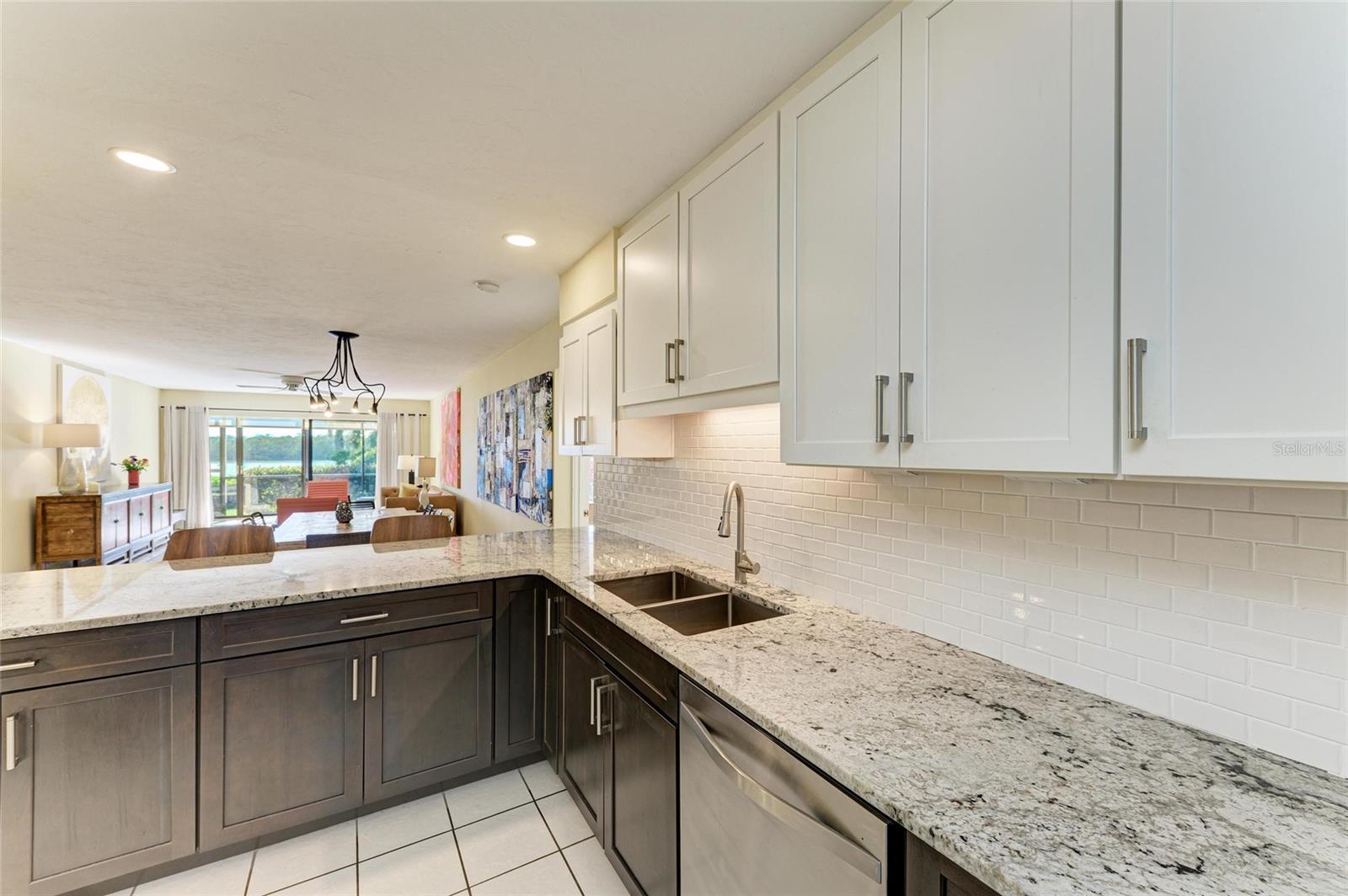 Image 16 of 82 For 1617 Bayhouse Court 121