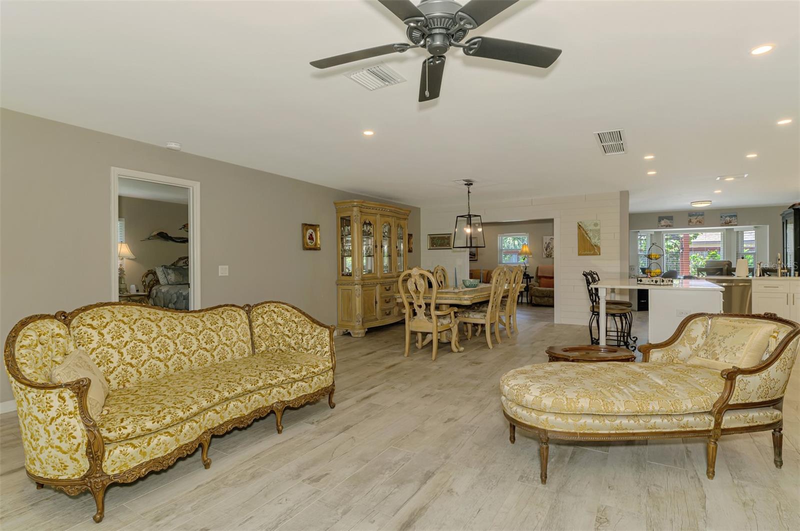 Image 13 of 55 For 9321 New Martinsville Avenue