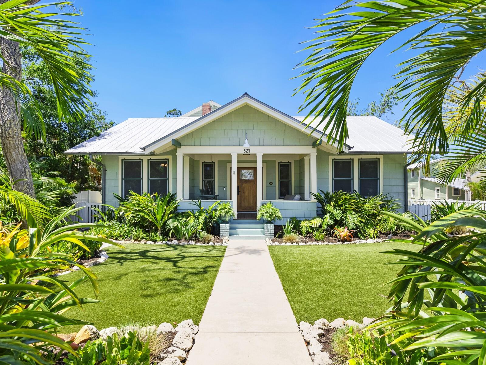 Details for 324 Julia Place, SARASOTA, FL 34236