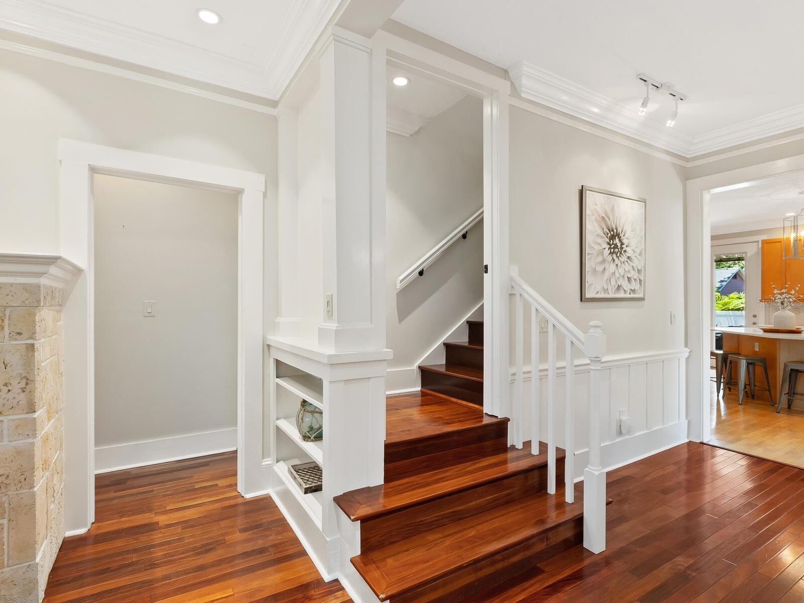 Image 17 of 54 For 324 Julia Place