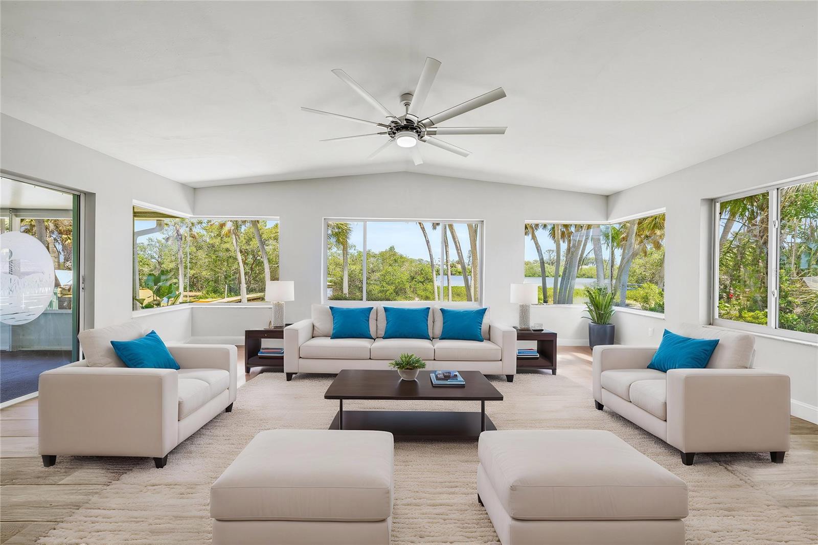 Image 22 of 100 For 1680 Lemon Bay Drive