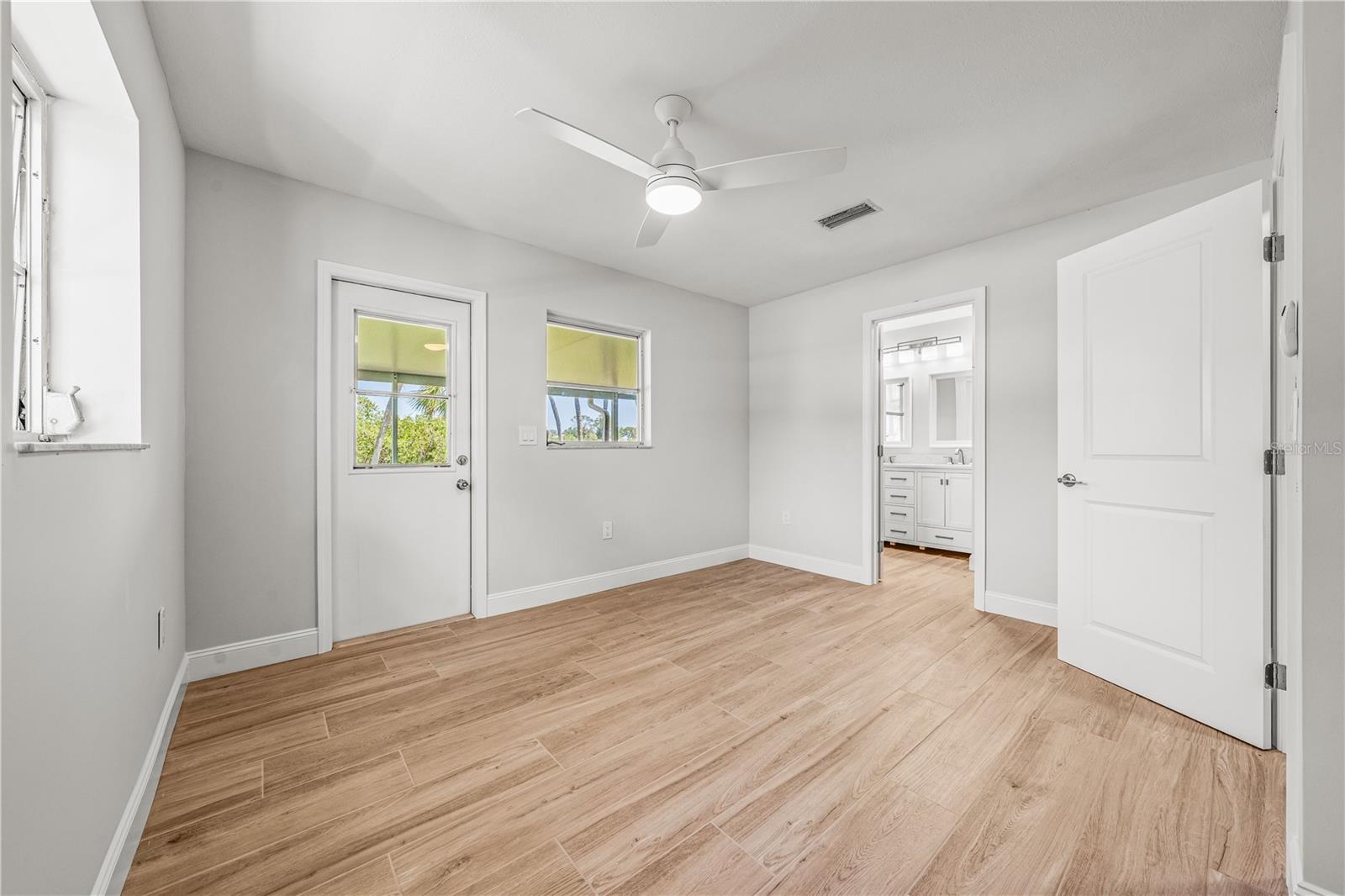 Image 31 of 100 For 1680 Lemon Bay Drive