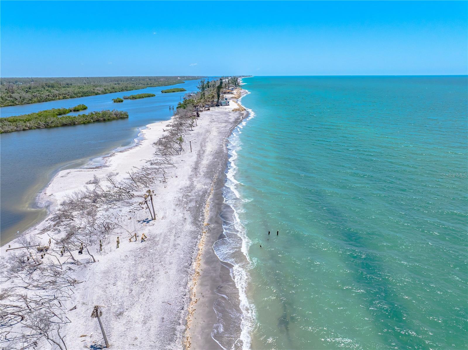 Image 89 of 100 For 1680 Lemon Bay Drive