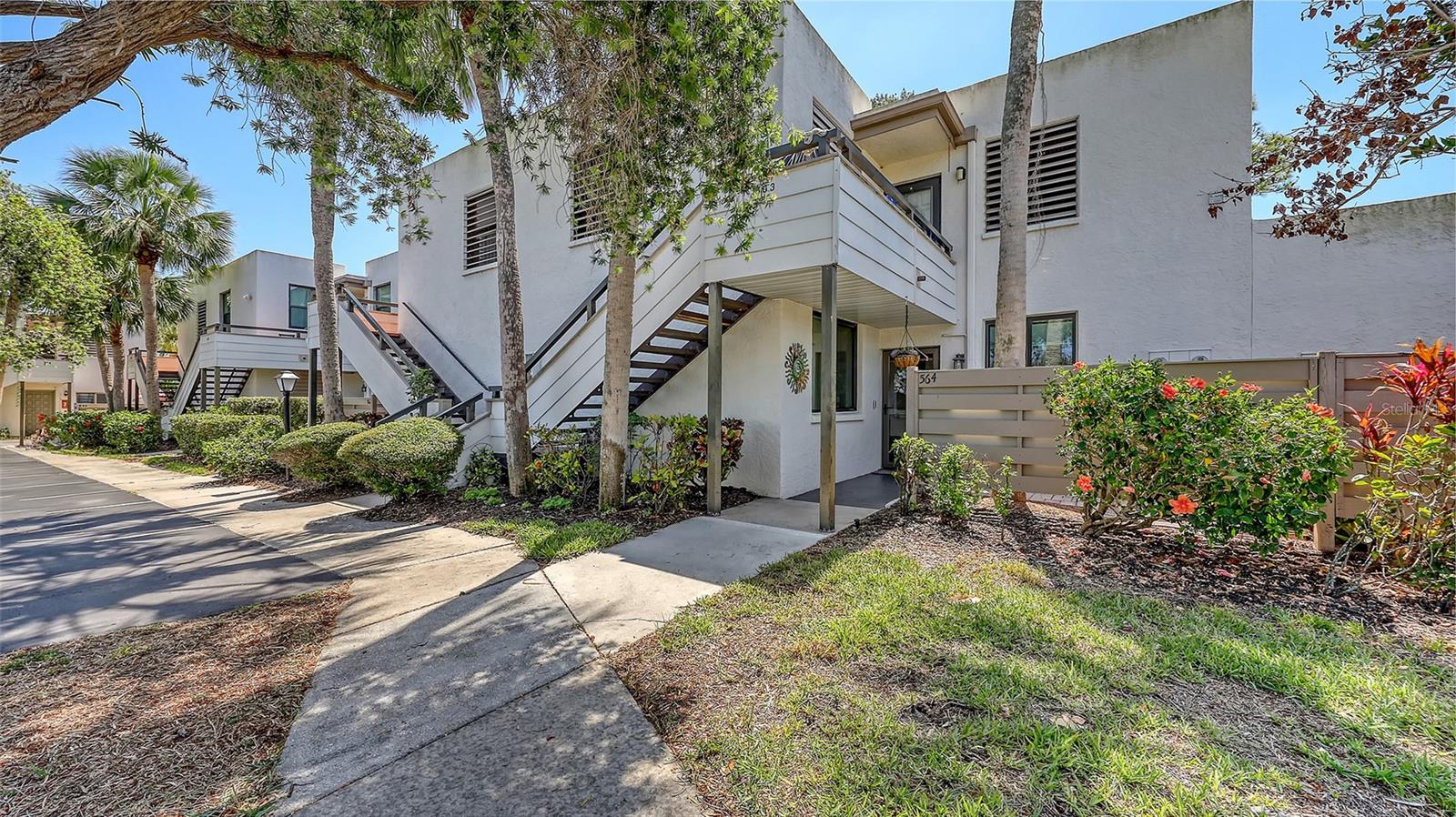 Image 3 of 85 For 564 Lakeside Drive 564