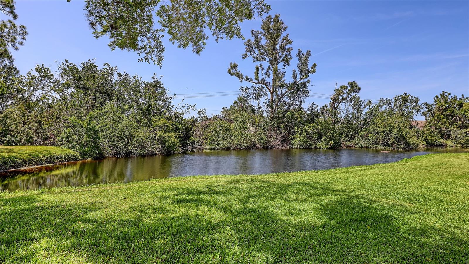 Image 48 of 85 For 564 Lakeside Drive 564