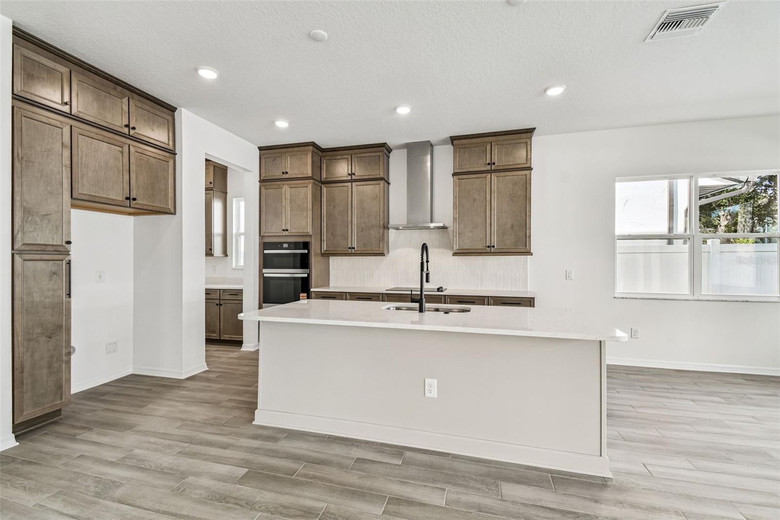 Image 16 of 90 For 3111 Nassau Street